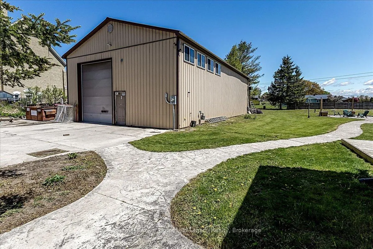 Photo 5 of 148 Church Street Avenue S, South Huron, Stephen — HOMEH