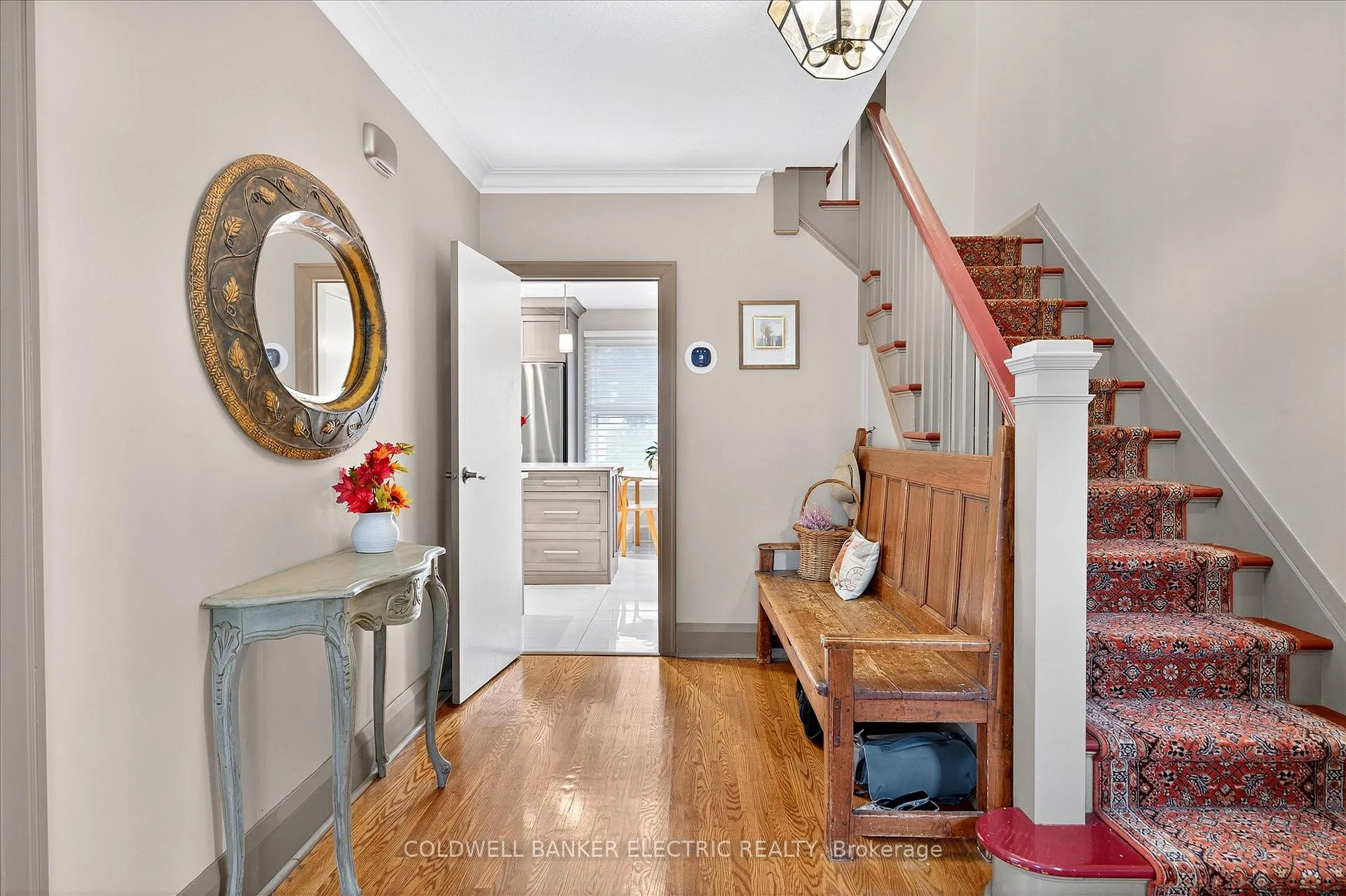 Photo 4 of 230 Geraldine Avenue, Peterborough, Northcrest Ward 5 — HOMEH