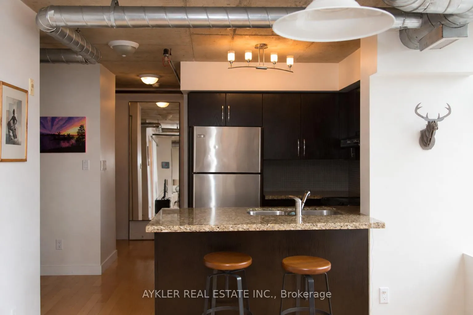 Photo 2 of Unit 502, 10 Wellesley Place, Toronto, North St. James Town — HOMEH