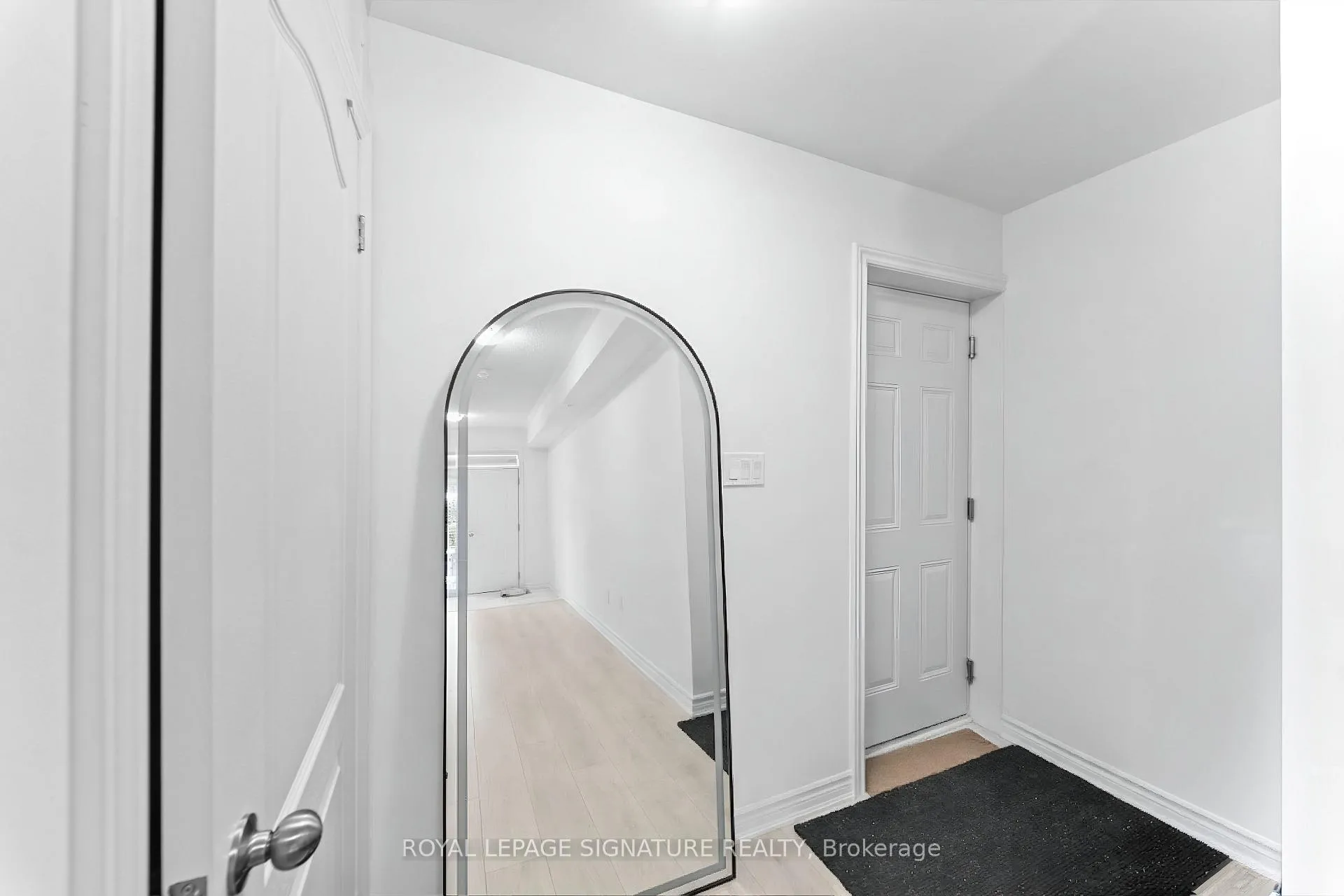 Photo 6 of 429 Dougall Avenue, Caledon, Rural Caledon — HOMEH