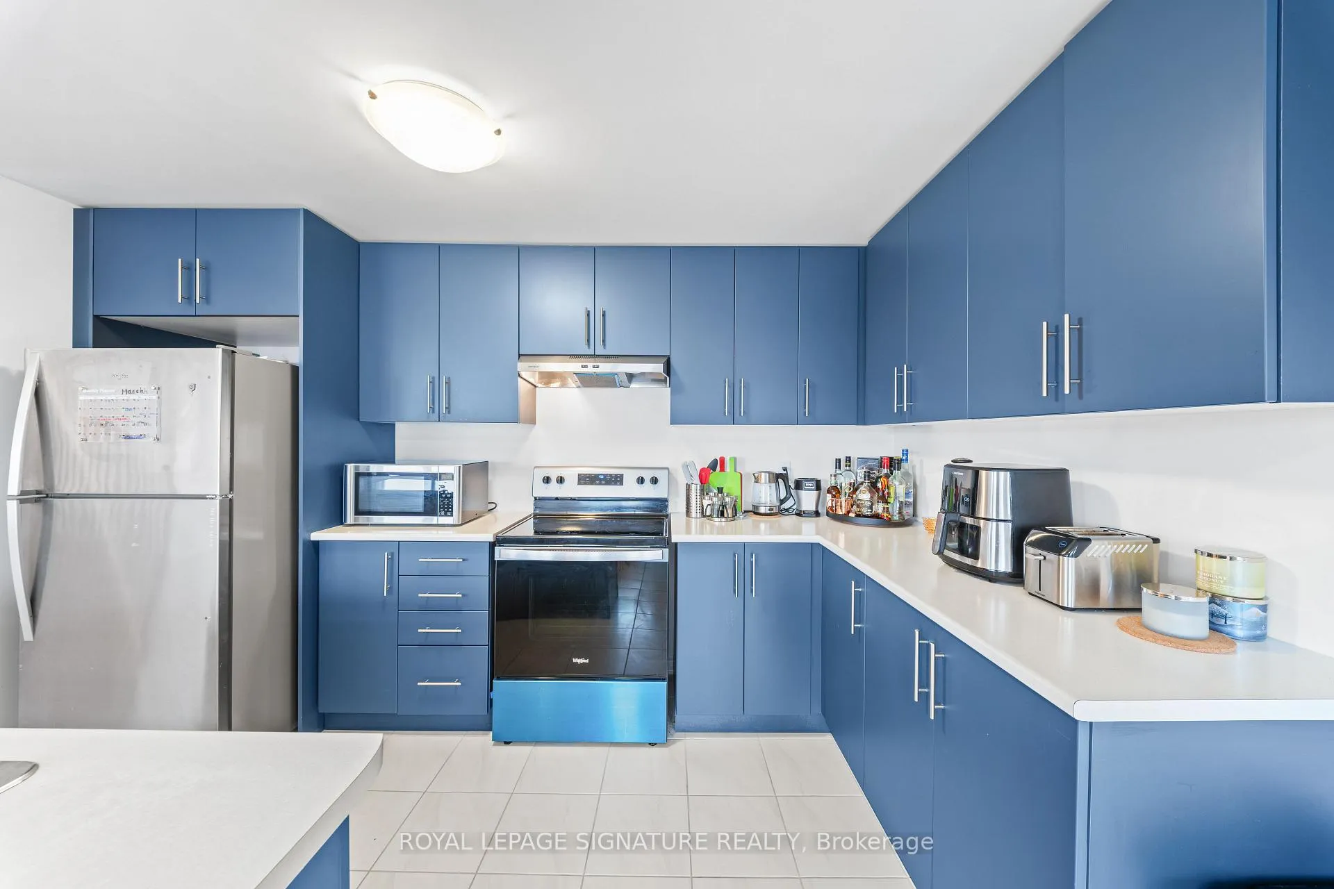 Photo 15 of 429 Dougall Avenue, Caledon, Rural Caledon — HOMEH