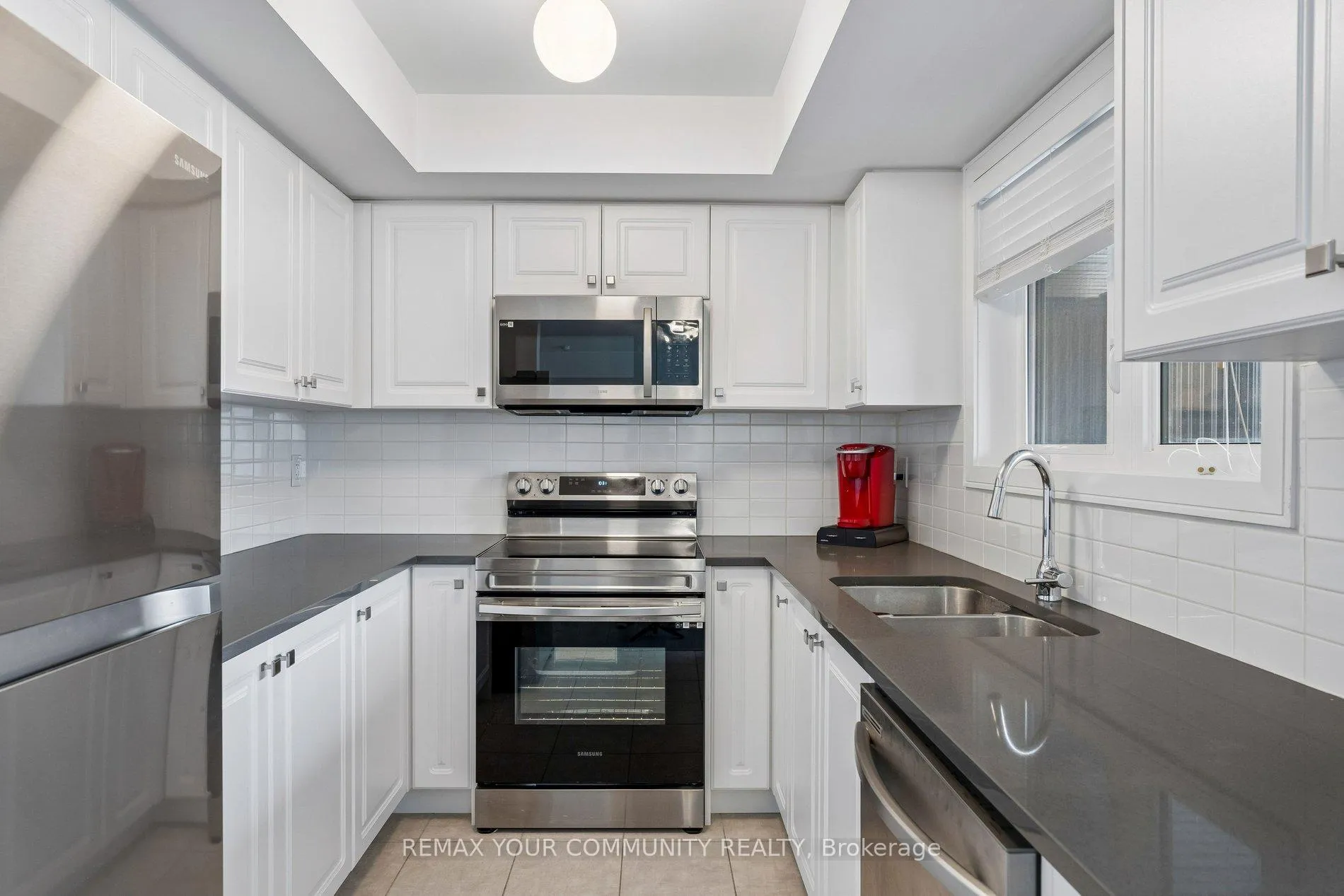 Photo 13 of 117 Appletree Lane, Barrie, Innis-Shore — HOMEH
