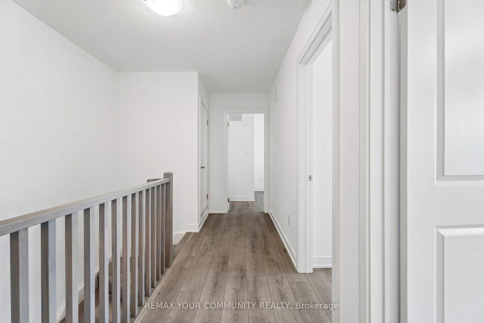 Photo 19 of 117 Appletree Lane, Barrie, Innis-Shore — HOMEH