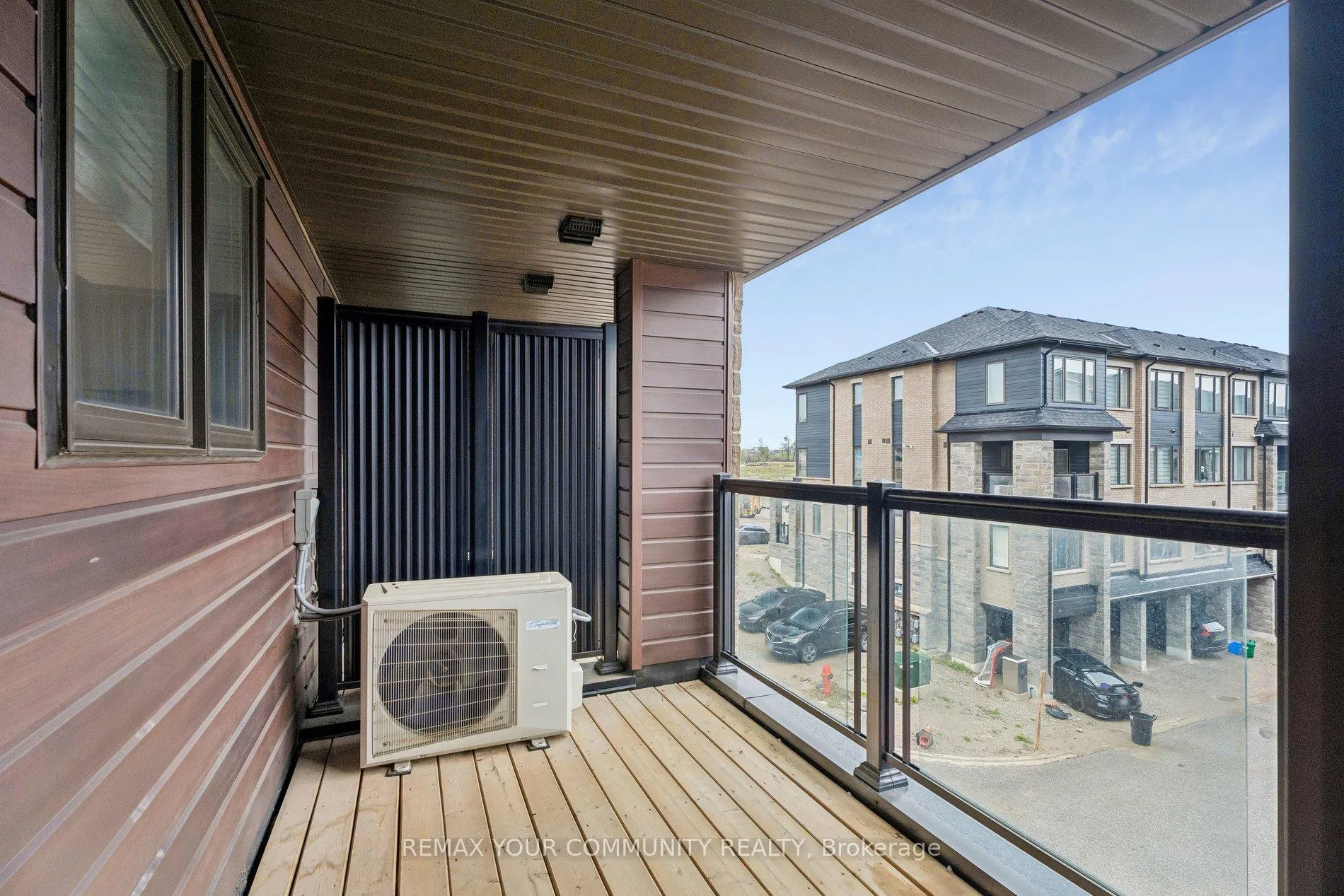 Photo 30 of 117 Appletree Lane, Barrie, Innis-Shore — HOMEH