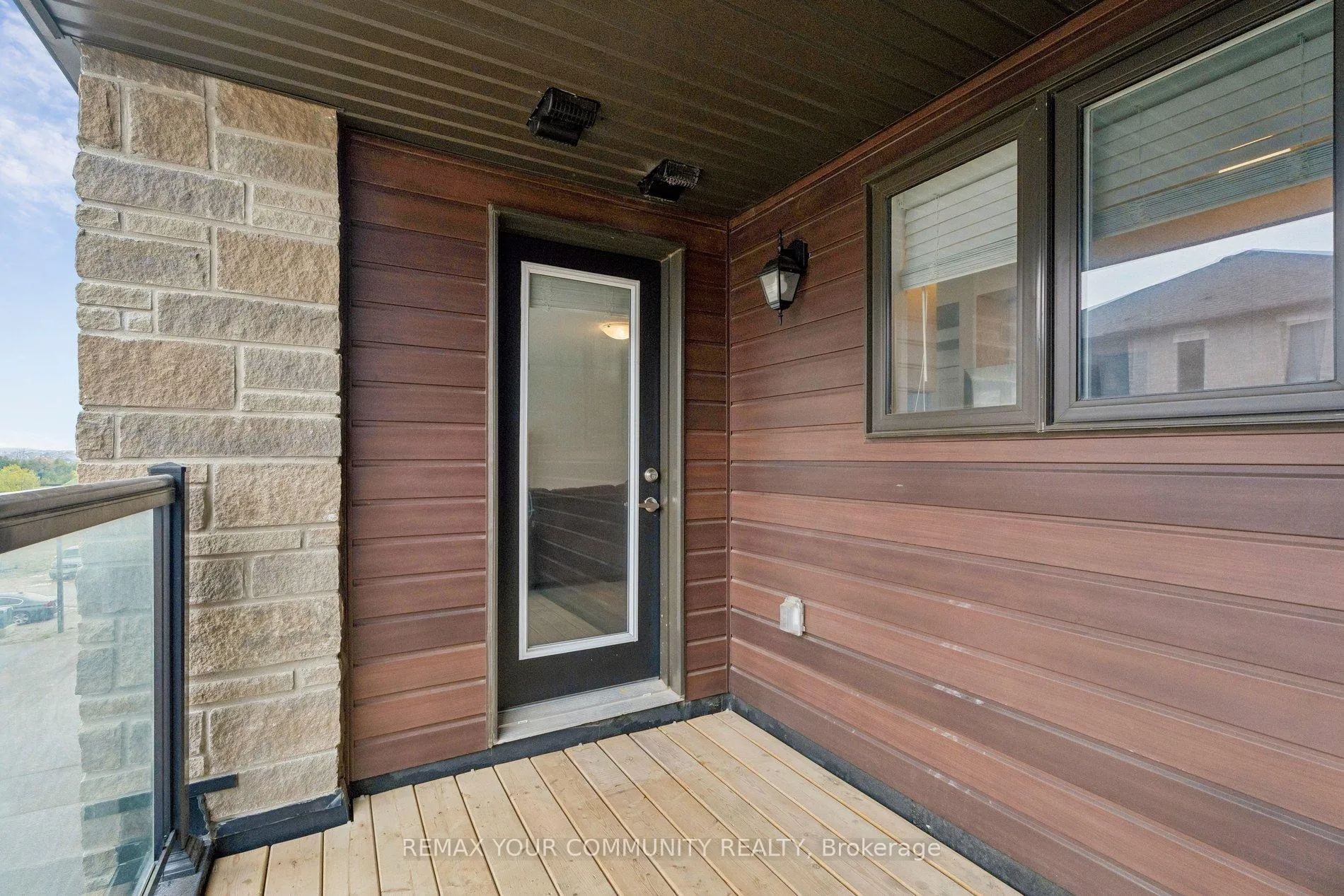 Photo 31 of 117 Appletree Lane, Barrie, Innis-Shore — HOMEH