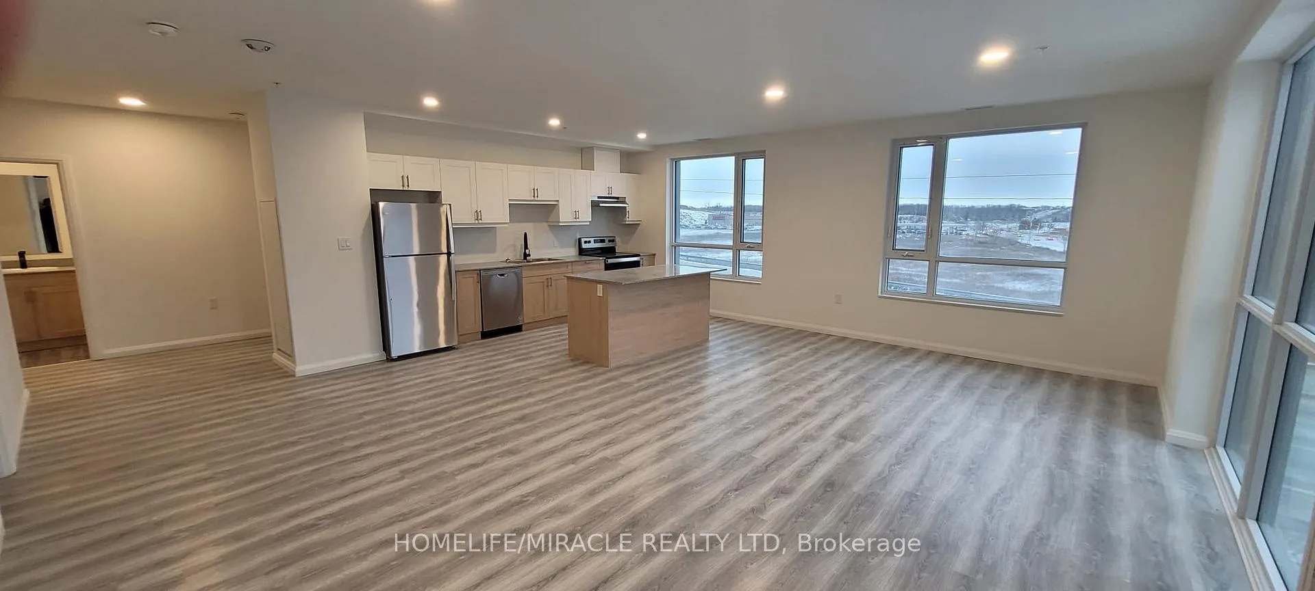 Photo 1 of Unit 304, 1098 Paisley Road, Guelph, Willow West/Sugarbush/West Acres — HOMEH