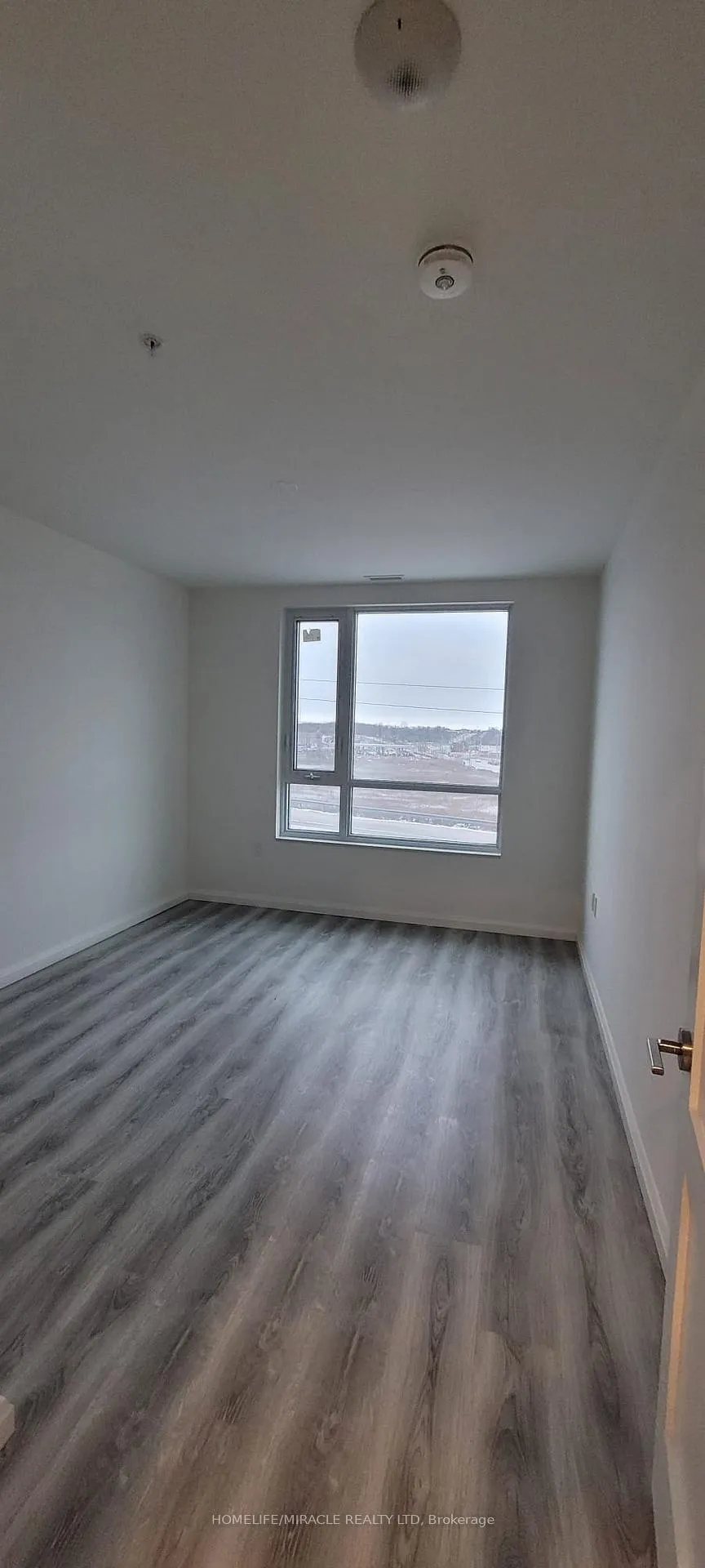 Photo 5 of Unit 304, 1098 Paisley Road, Guelph, Willow West/Sugarbush/West Acres — HOMEH