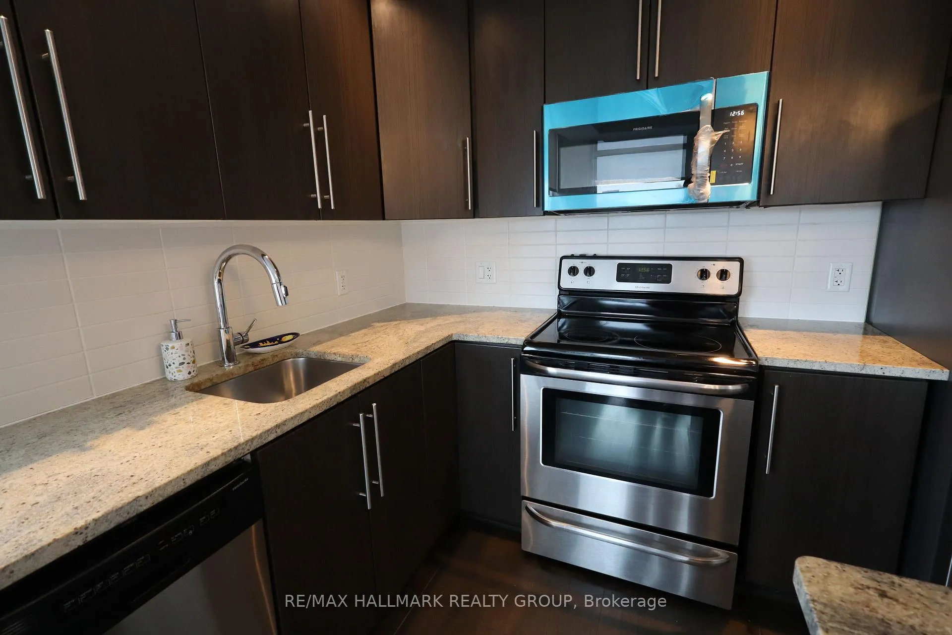 Photo 9 of Unit 616, 238 Besserer Street, Ottawa, Sandy Hill — HOMEH