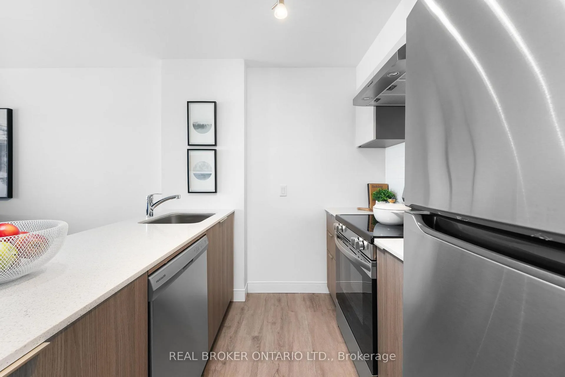 Photo 13 of Unit 415, 100 Manett Crescent, Brampton, Brampton West — HOMEH