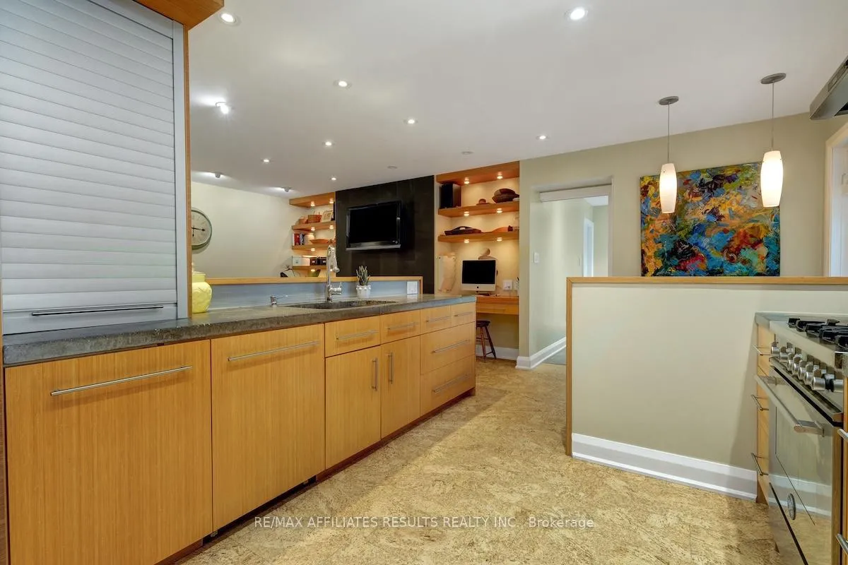 Photo 13 of 5 Tiffany Crescent, Ottawa, Kanata - Beaverbrook — HOMEH