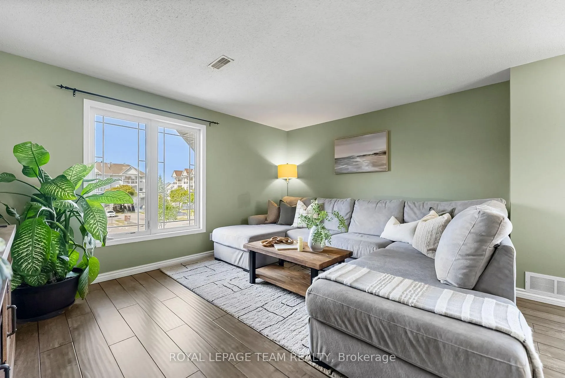 Photo 6 of 368 Crownridge Drive, Ottawa, Kanata - Emerald Meadows/Trailwest — HOMEH