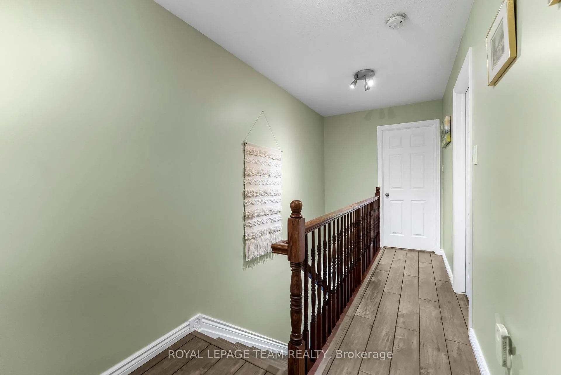 Photo 21 of 368 Crownridge Drive, Ottawa, Kanata - Emerald Meadows/Trailwest — HOMEH