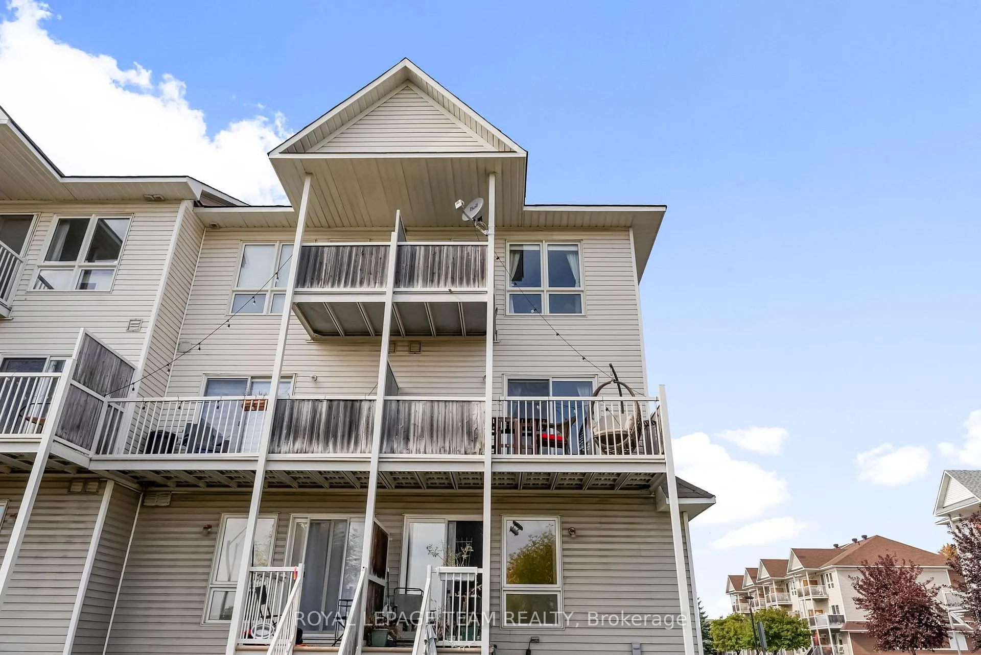 Photo 33 of 368 Crownridge Drive, Ottawa, Kanata - Emerald Meadows/Trailwest — HOMEH