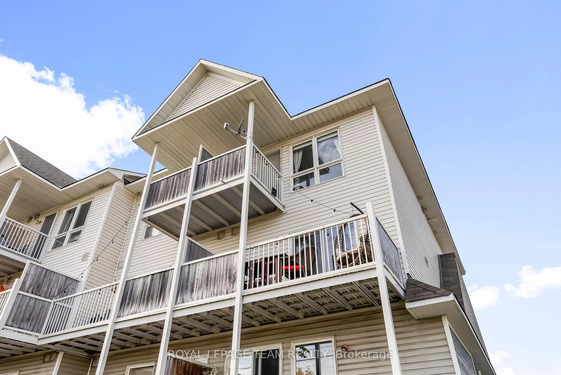 Photo 35 of 368 Crownridge Drive, Ottawa, Kanata - Emerald Meadows/Trailwest — HOMEH