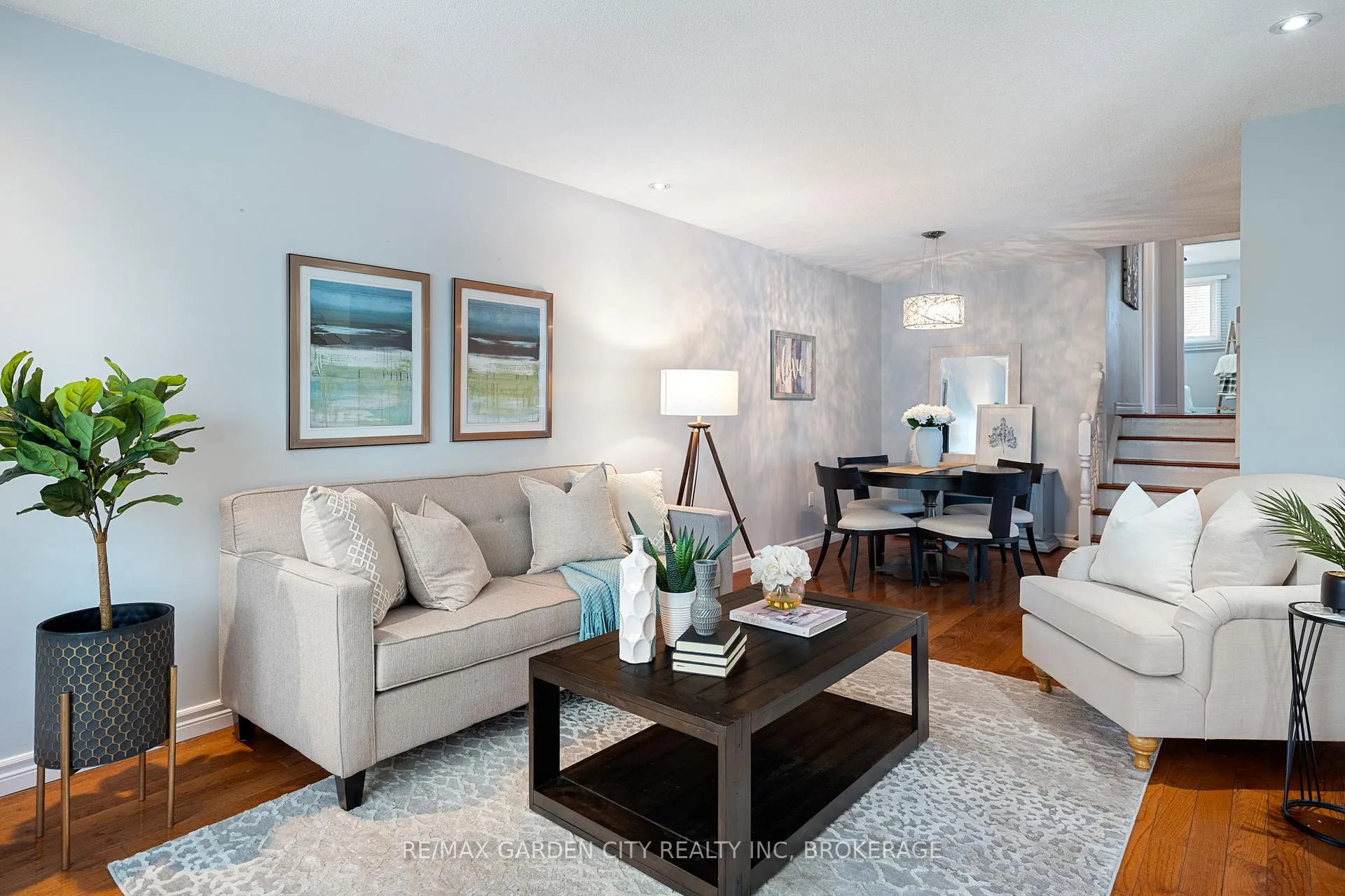 Photo 7 of 28 Fox Trail Drive, St. Catharines, Rykert/Vansickle — HOMEH