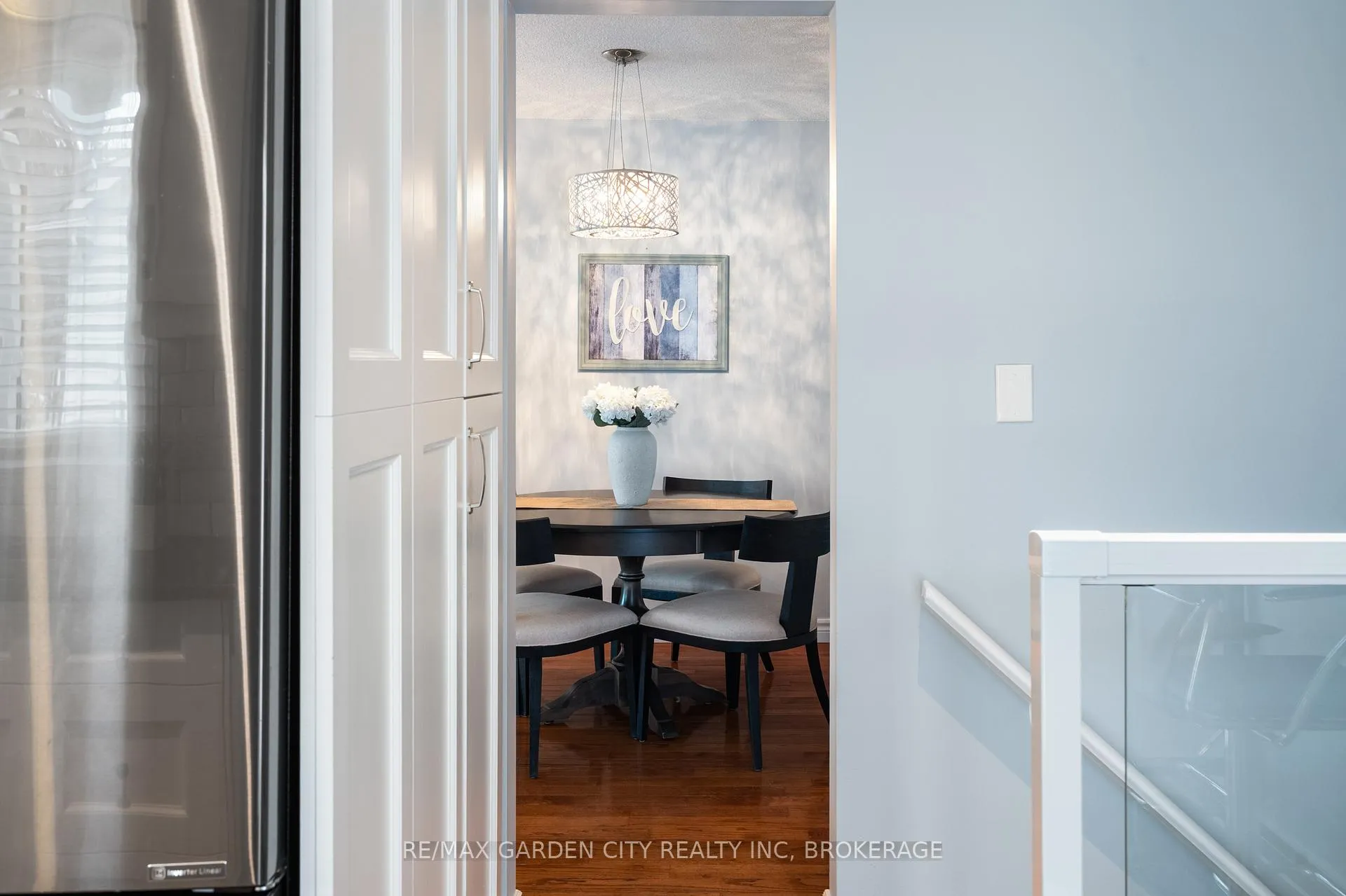 Photo 12 of 28 Fox Trail Drive, St. Catharines, Rykert/Vansickle — HOMEH
