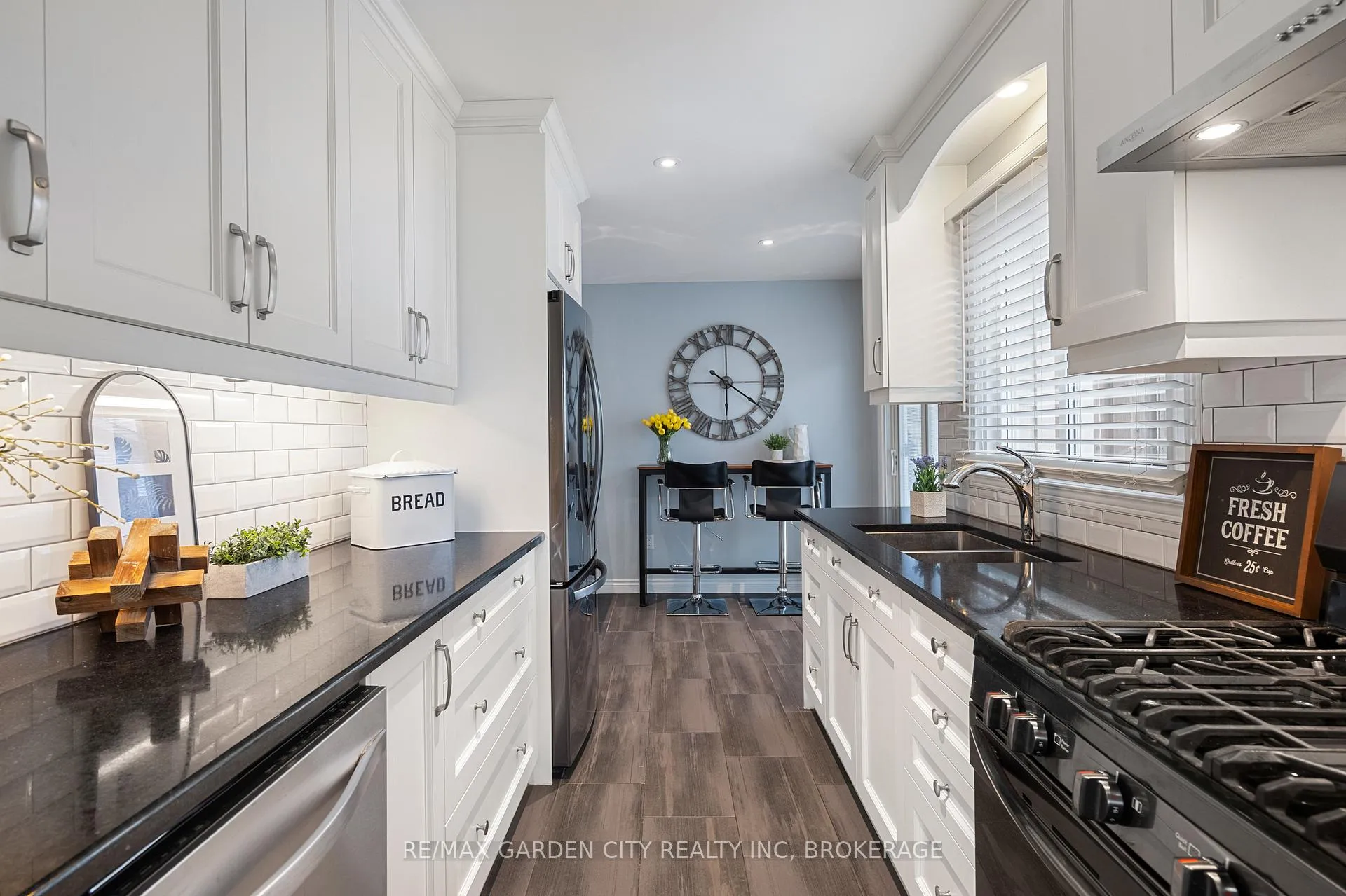 Photo 18 of 28 Fox Trail Drive, St. Catharines, Rykert/Vansickle — HOMEH