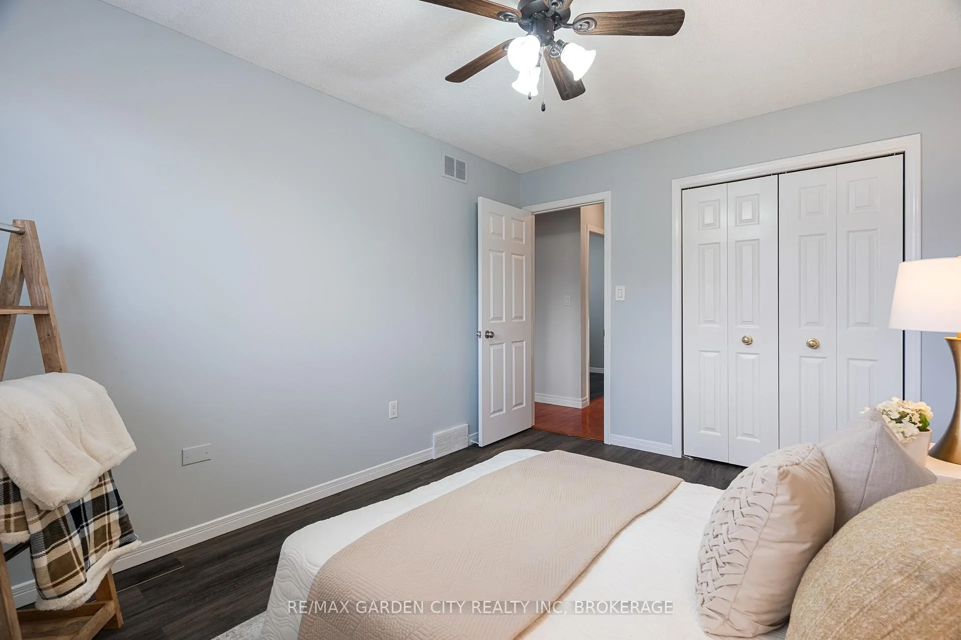 Photo 20 of 28 Fox Trail Drive, St. Catharines, Rykert/Vansickle — HOMEH