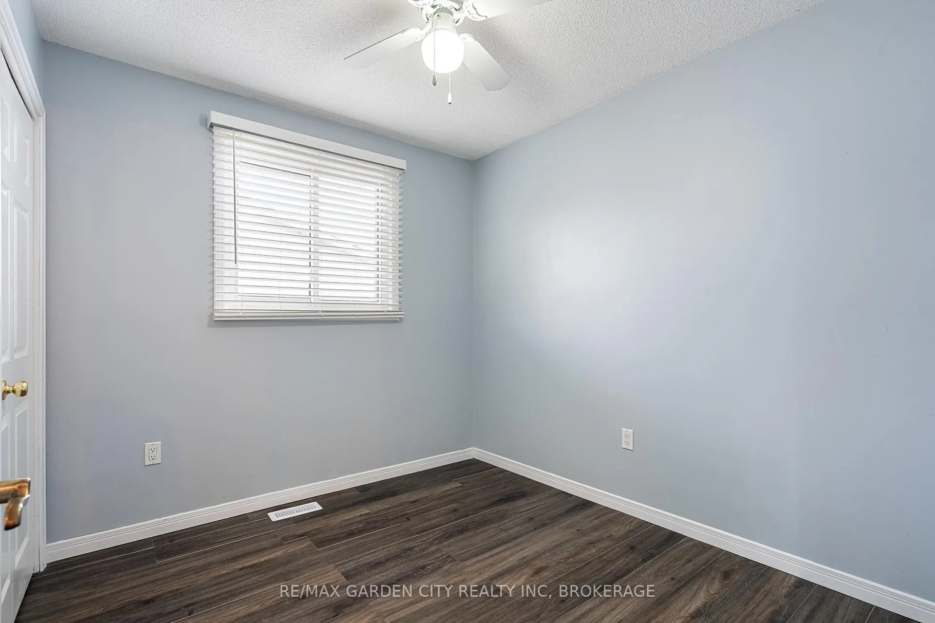 Photo 22 of 28 Fox Trail Drive, St. Catharines, Rykert/Vansickle — HOMEH