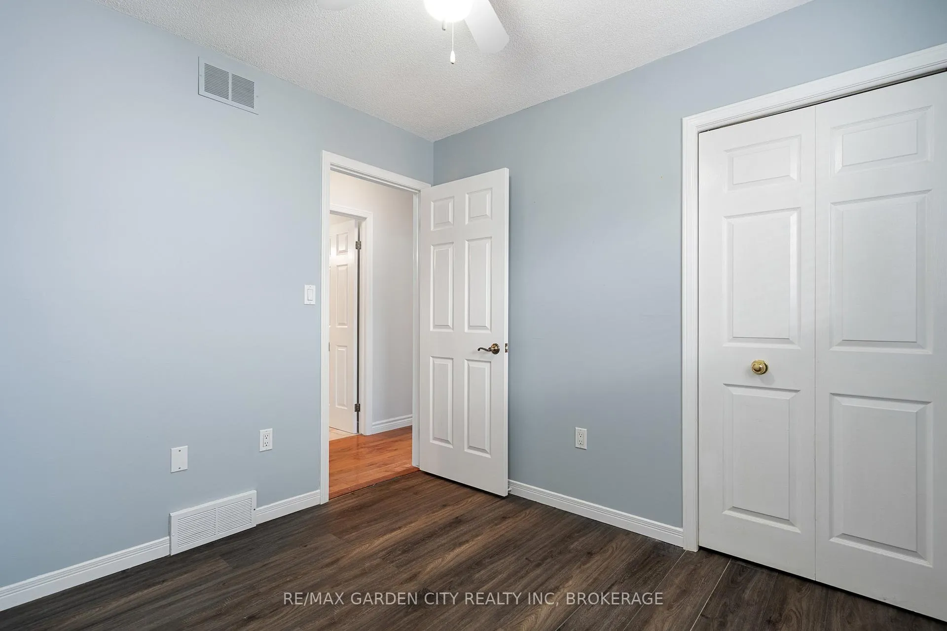 Photo 23 of 28 Fox Trail Drive, St. Catharines, Rykert/Vansickle — HOMEH