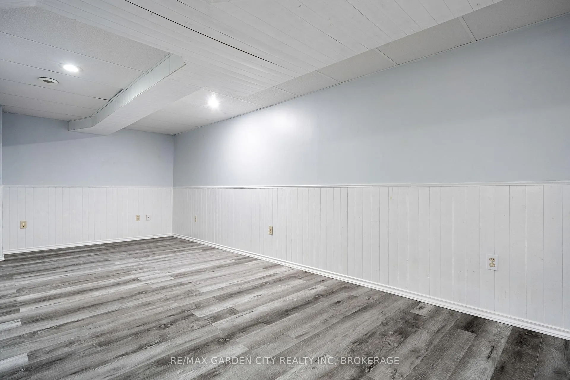 Photo 33 of 28 Fox Trail Drive, St. Catharines, Rykert/Vansickle — HOMEH
