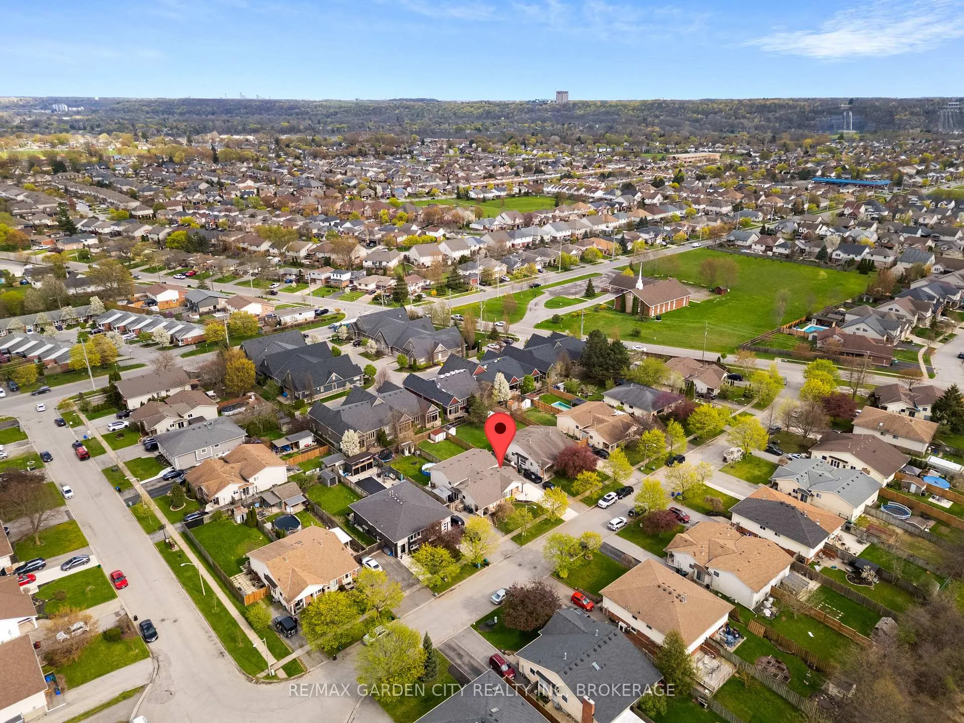 Photo 44 of 28 Fox Trail Drive, St. Catharines, Rykert/Vansickle — HOMEH