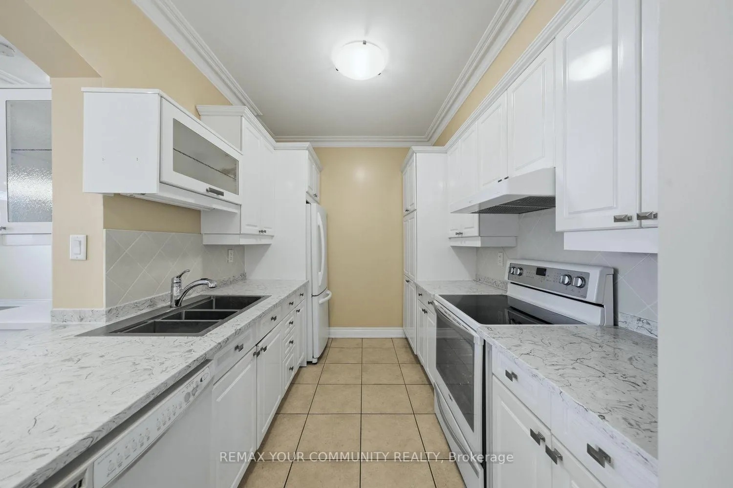 Photo 14 of Unit 313, 9519 Keele Street, Vaughan, Maple — HOMEH