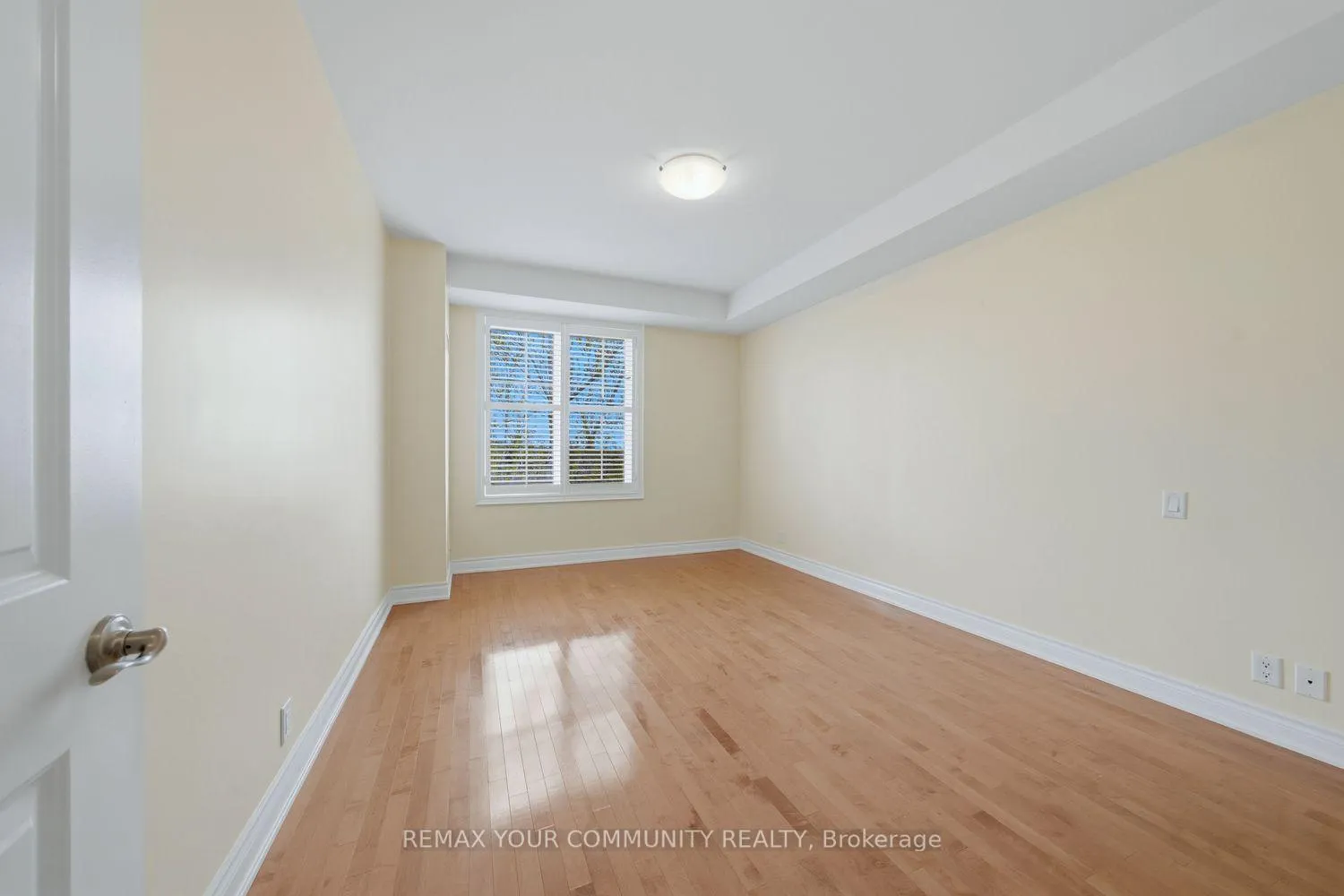 Photo 19 of Unit 313, 9519 Keele Street, Vaughan, Maple — HOMEH