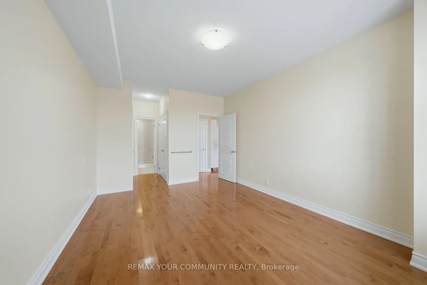 Photo 22 of Unit 313, 9519 Keele Street, Vaughan, Maple — HOMEH