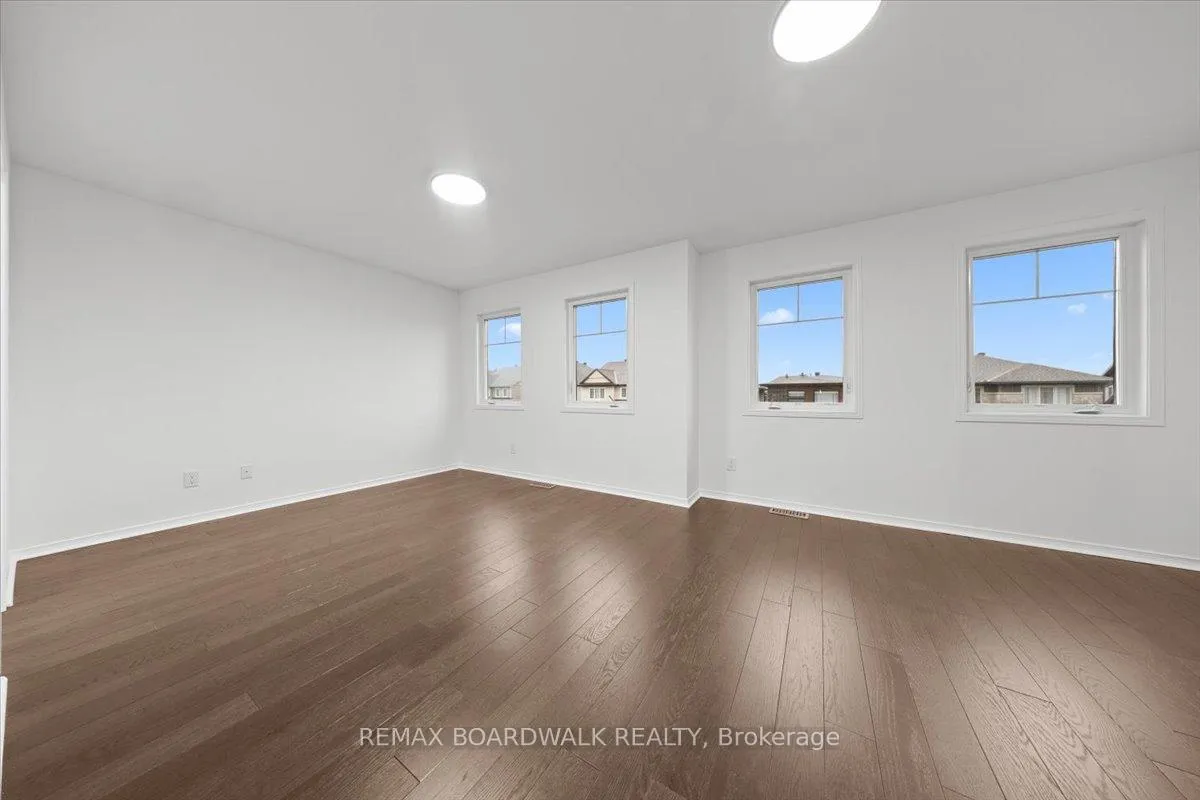 Photo 37 of 333 Haliburton Heights, Ottawa, Kanata - Emerald Meadows/Trailwest — HOMEH