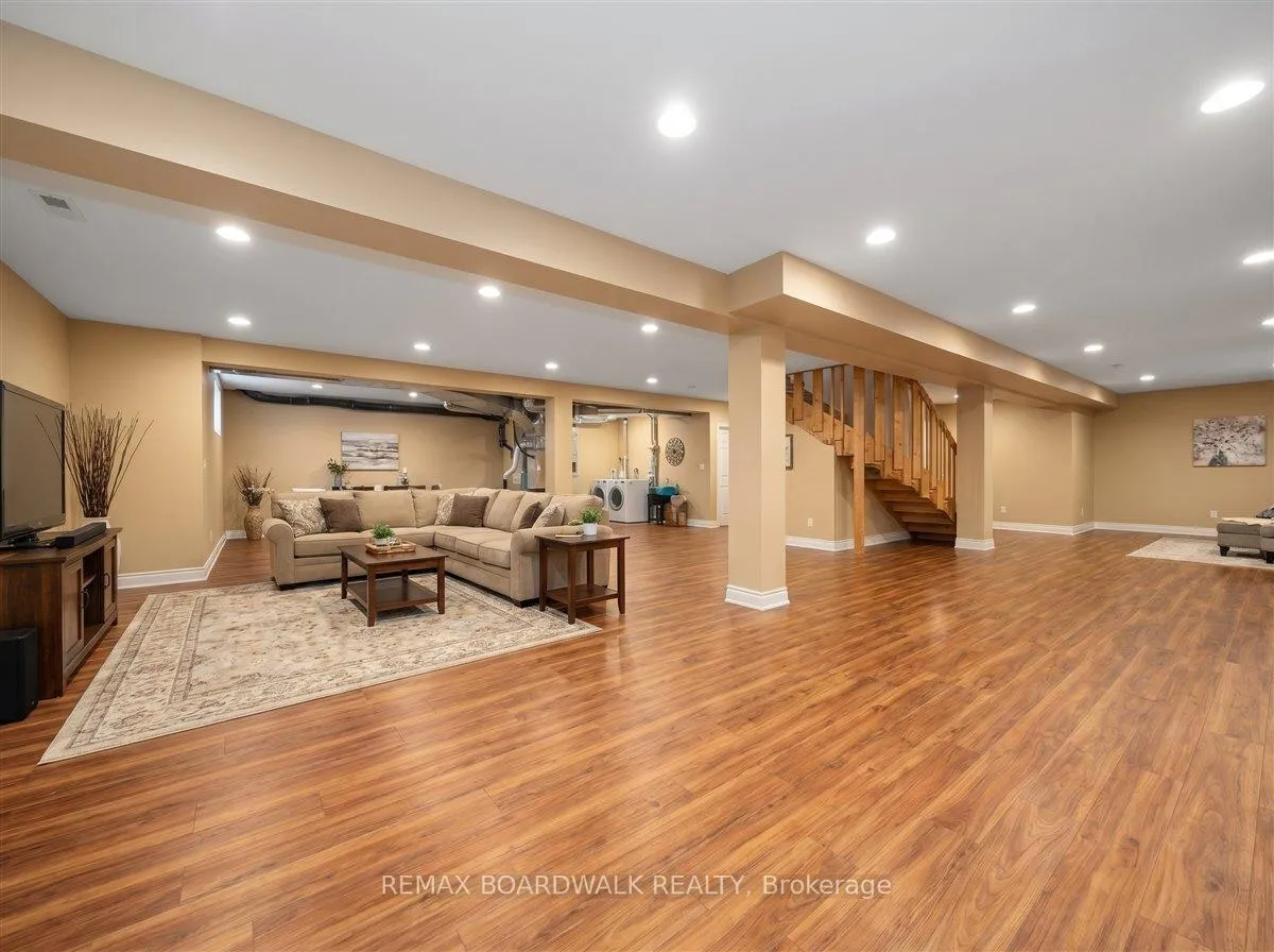 Photo 47 of 333 Haliburton Heights, Ottawa, Kanata - Emerald Meadows/Trailwest — HOMEH