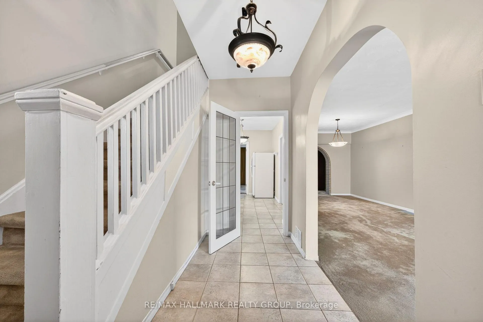 Photo 6 of 104 Grange Avenue, Ottawa, Ottawa West — HOMEH