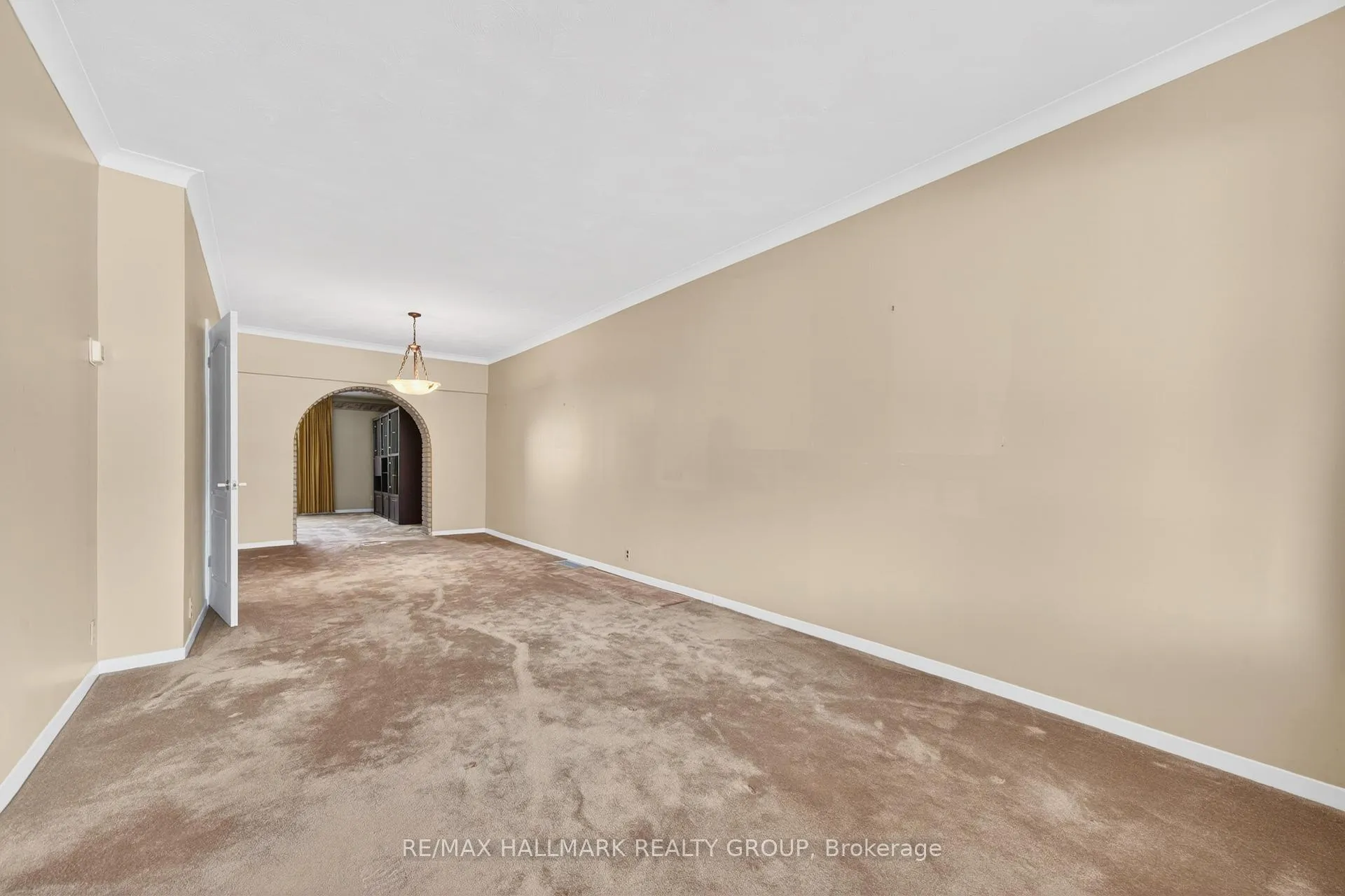 Photo 8 of 104 Grange Avenue, Ottawa, Ottawa West — HOMEH