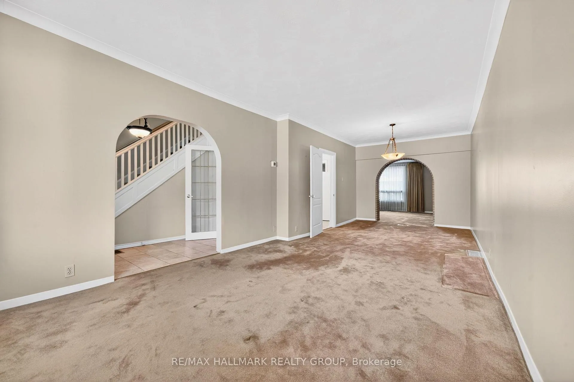 Photo 9 of 104 Grange Avenue, Ottawa, Ottawa West — HOMEH