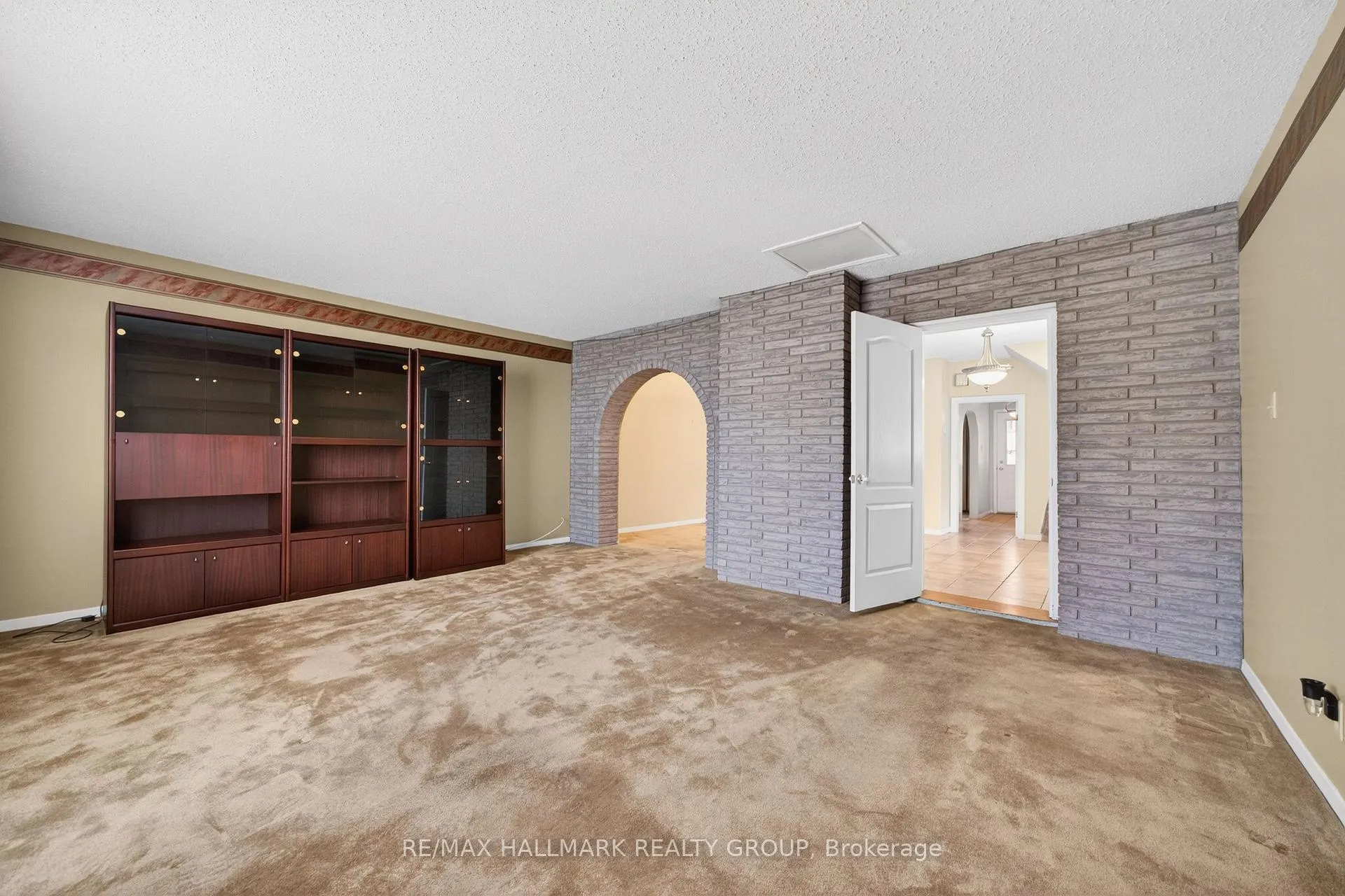 Photo 25 of 104 Grange Avenue, Ottawa, Ottawa West — HOMEH