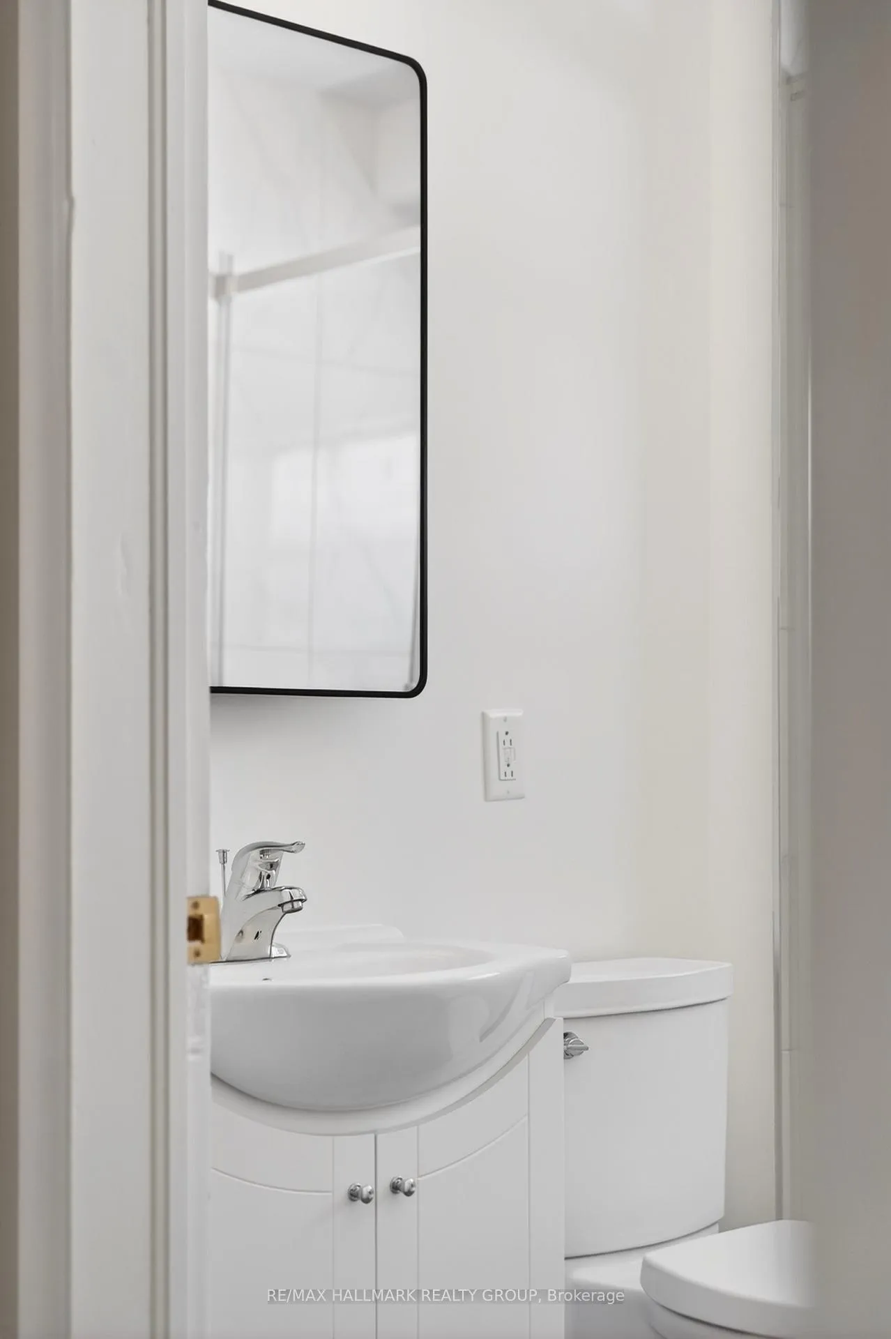 Photo 36 of 104 Grange Avenue, Ottawa, Ottawa West — HOMEH
