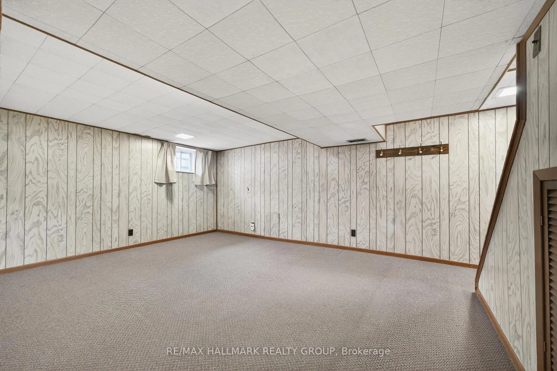Photo 40 of 104 Grange Avenue, Ottawa, Ottawa West — HOMEH