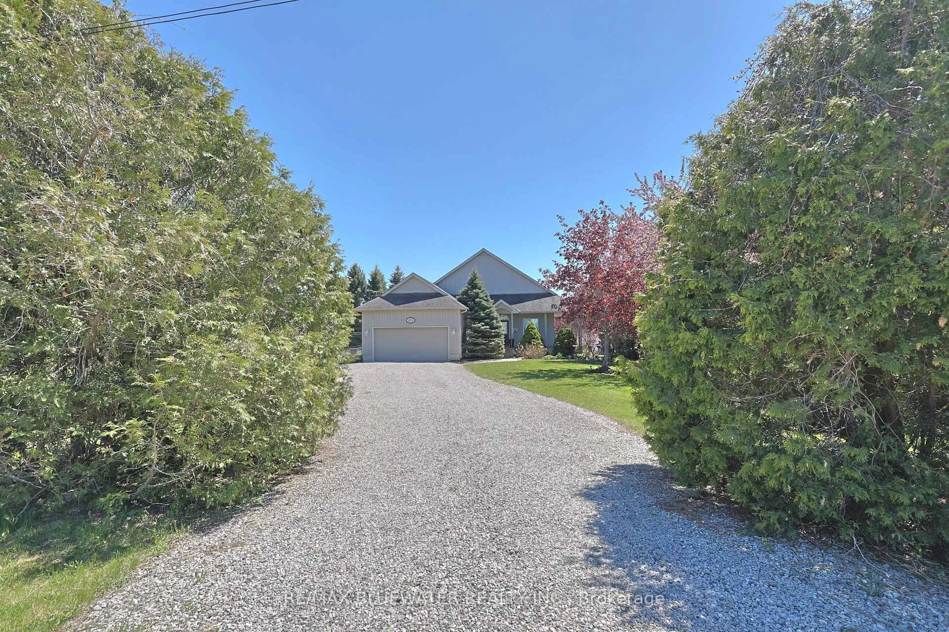 Photo 6 of 295 Main Street, Lambton Shores, Thedford — HOMEH