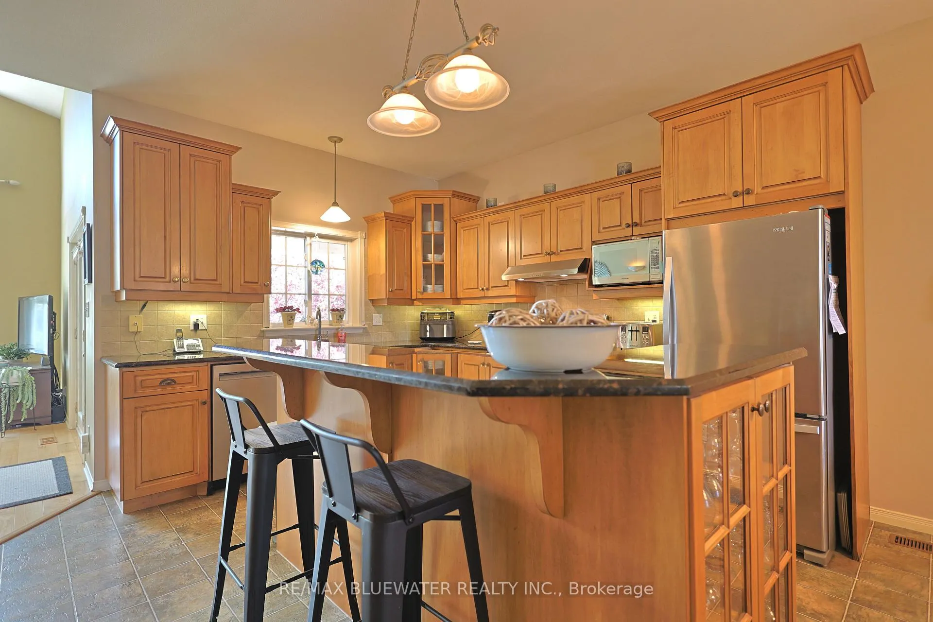 Photo 14 of 295 Main Street, Lambton Shores, Thedford — HOMEH