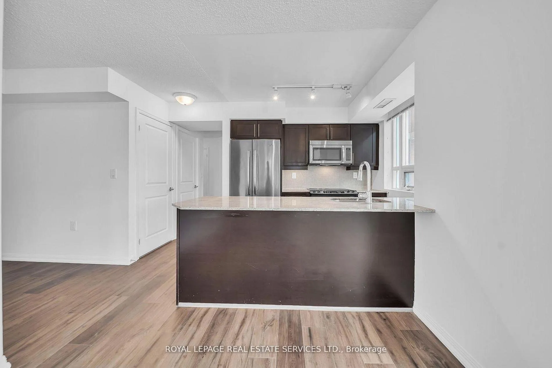 Photo 12 of Unit 502, 125 Western Battery Road, Toronto, Niagara — HOMEH