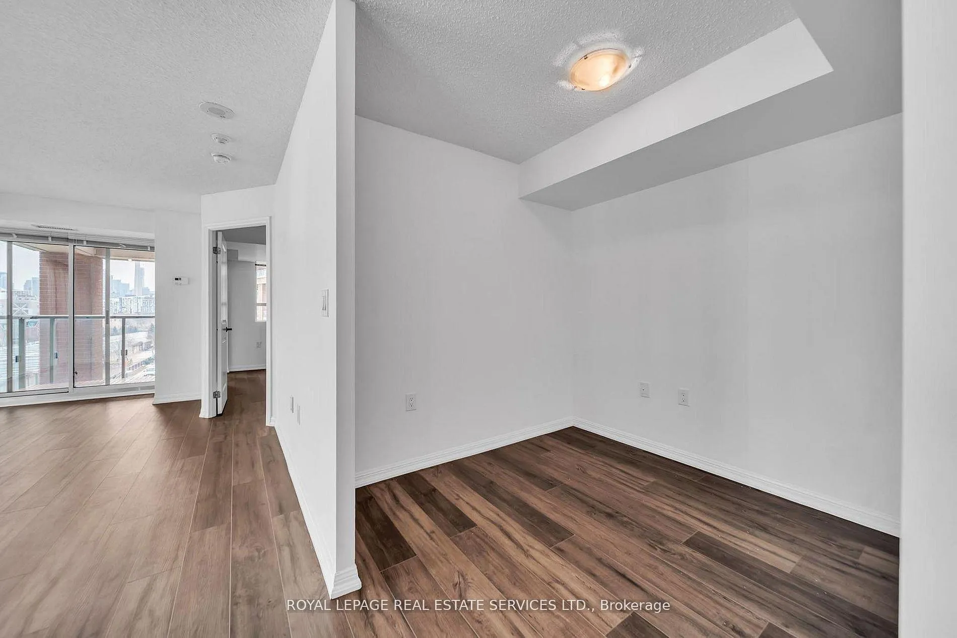 Photo 13 of Unit 502, 125 Western Battery Road, Toronto, Niagara — HOMEH