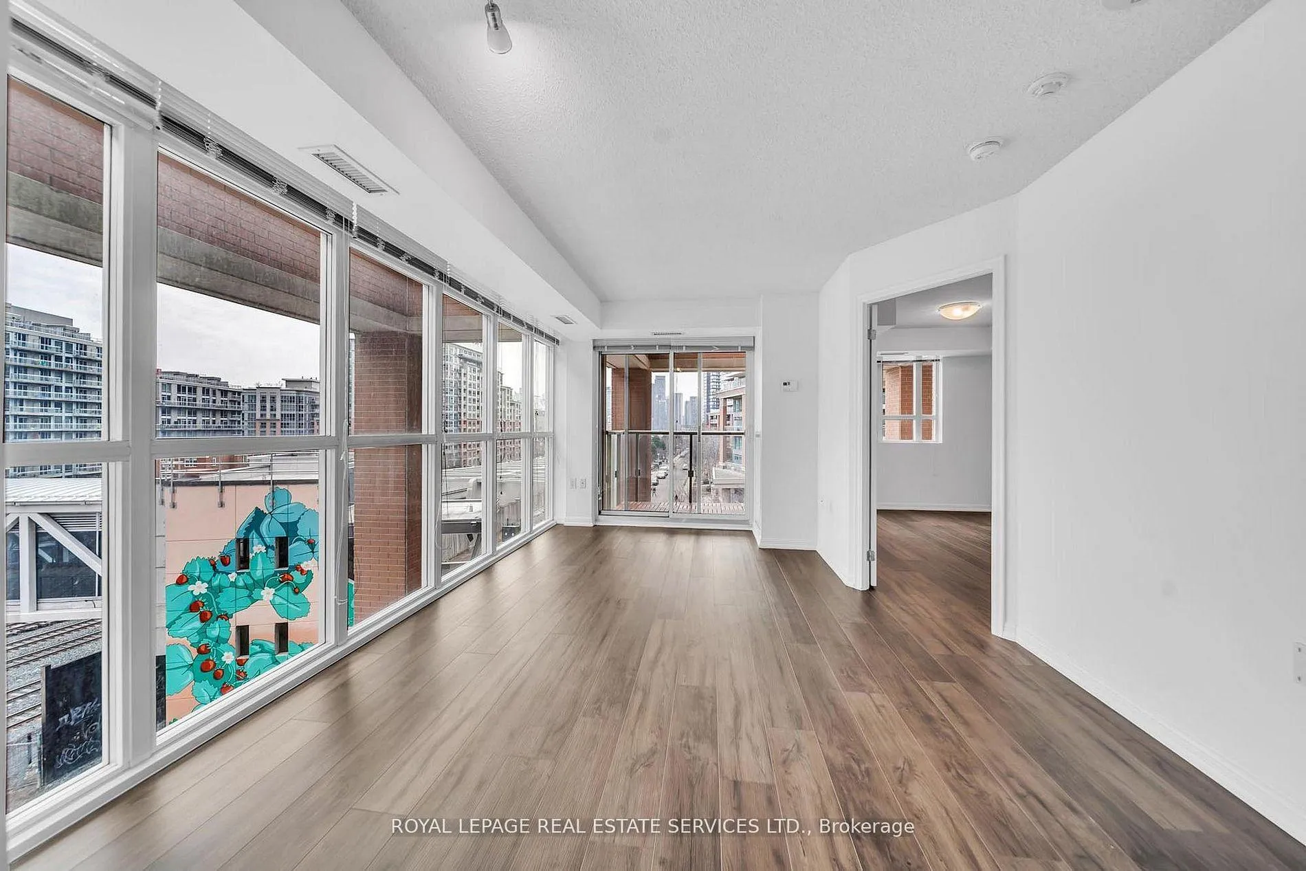 Photo 19 of Unit 502, 125 Western Battery Road, Toronto, Niagara — HOMEH