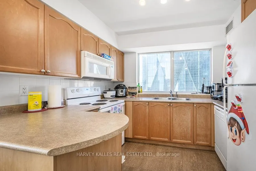 Photo 5 of Unit 2012, 18 Yonge Street, Toronto, Waterfront Communities — HOMEH