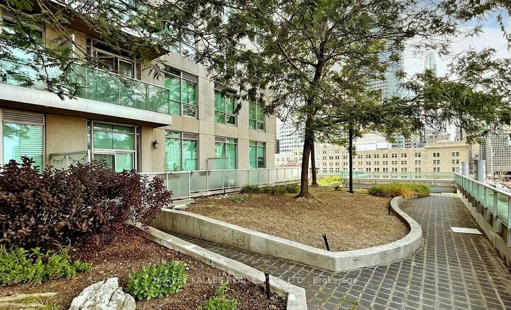 Photo 19 of Unit 2012, 18 Yonge Street, Toronto, Waterfront Communities — HOMEH