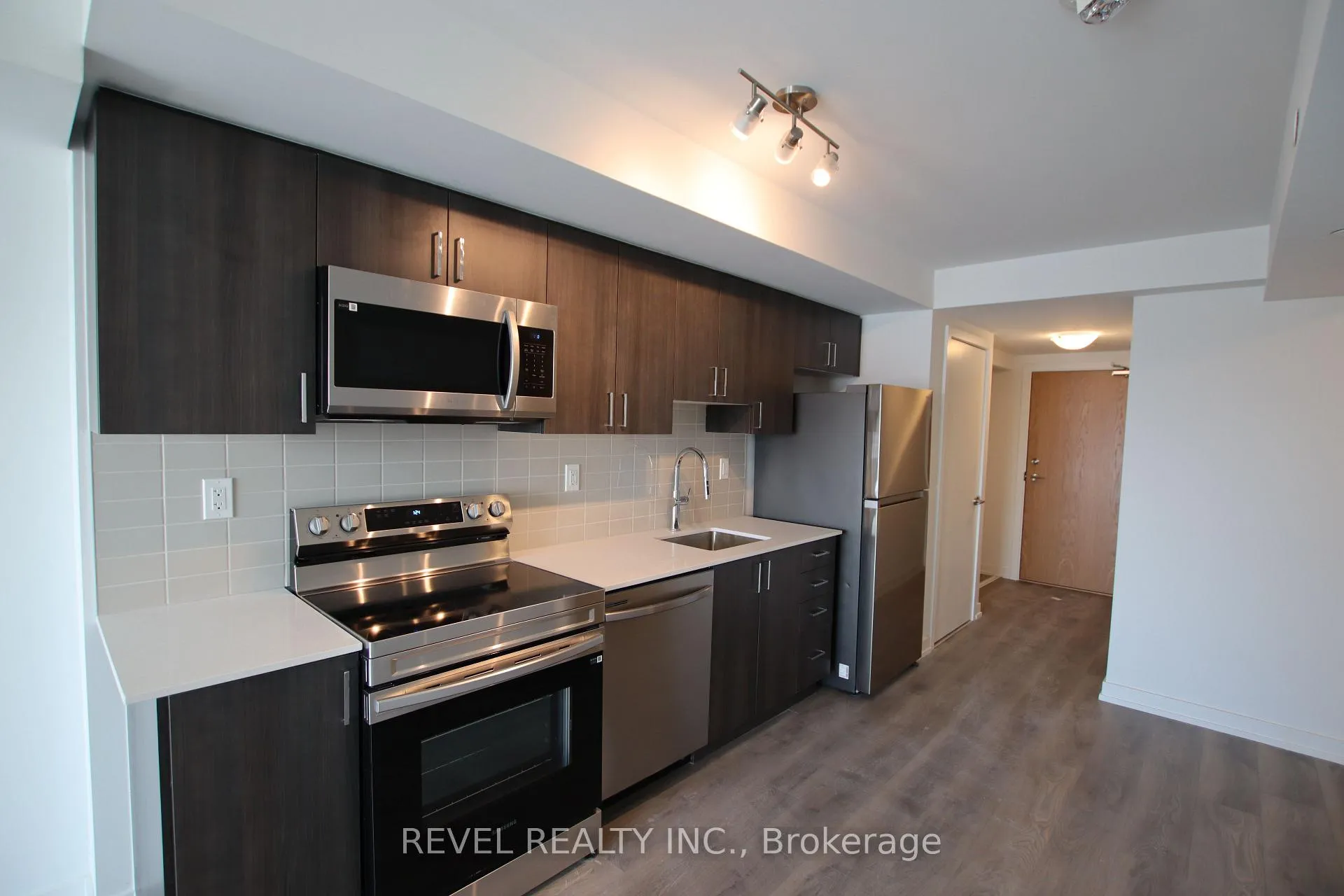 Photo 5 of Unit 2312, 1435 Celebration Drive, Pickering, Bay Ridges — HOMEH