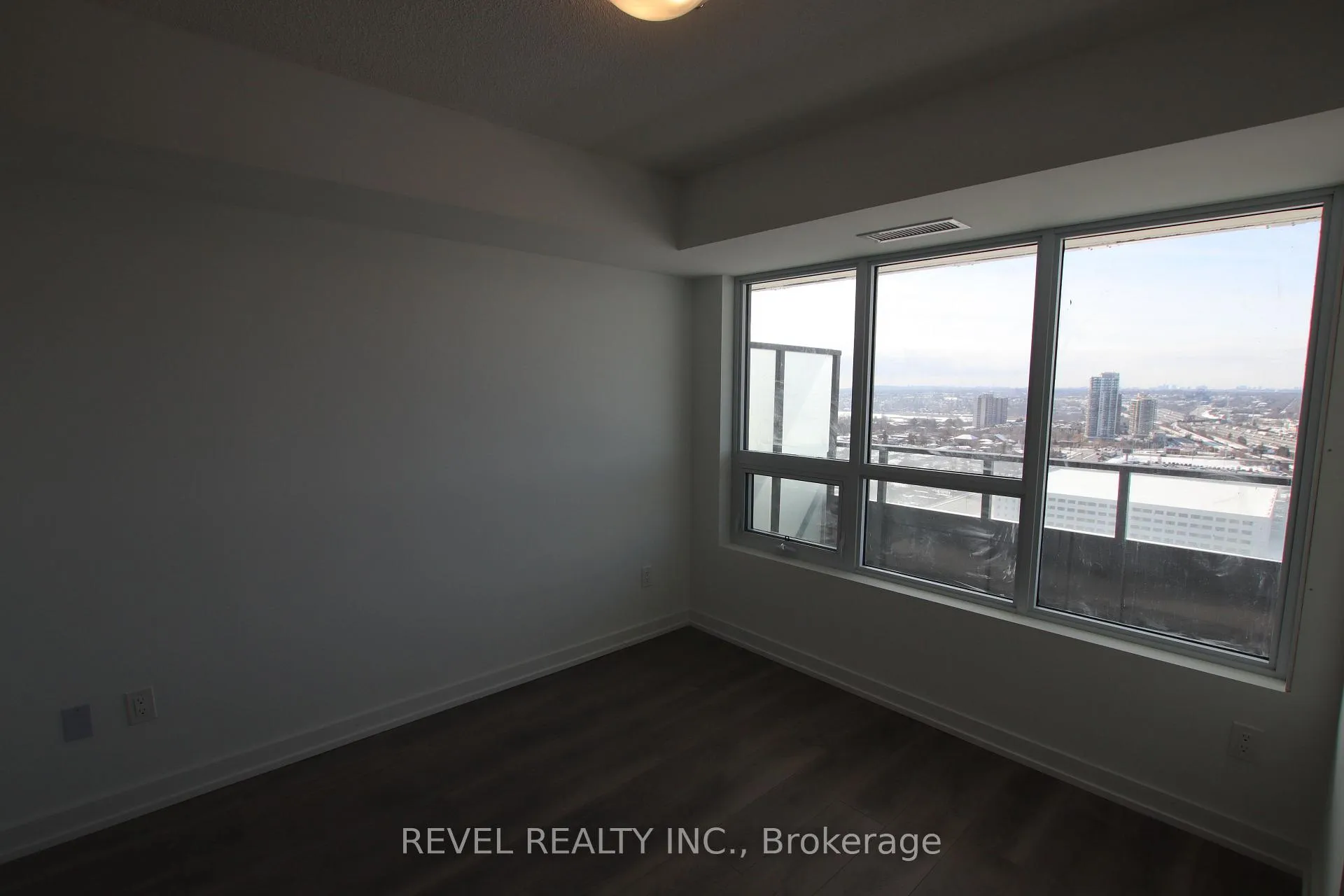Photo 8 of Unit 2312, 1435 Celebration Drive, Pickering, Bay Ridges — HOMEH