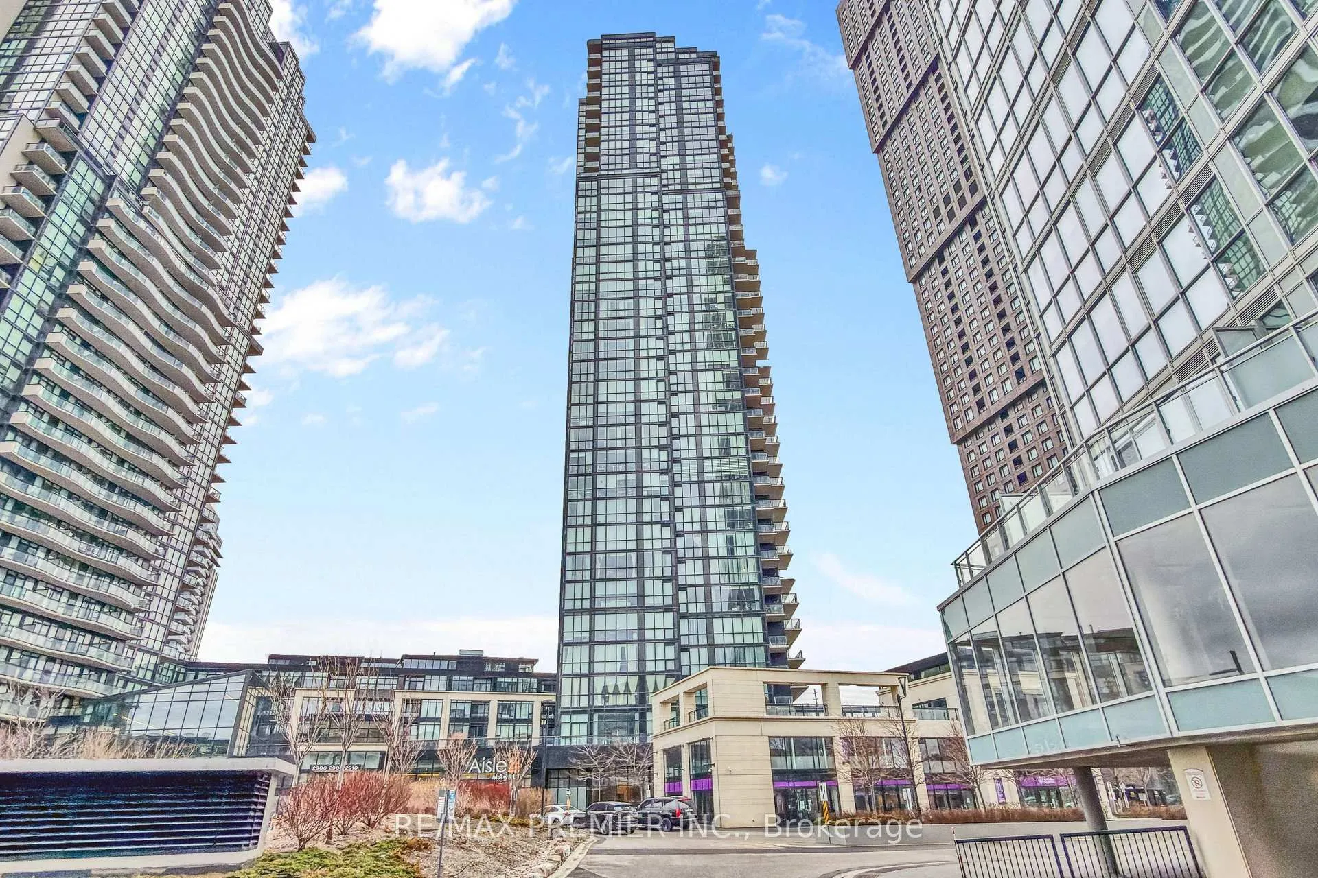Photo 2 of Unit 1807, 2910 Highway 7, Vaughan, Concord — HOMEH