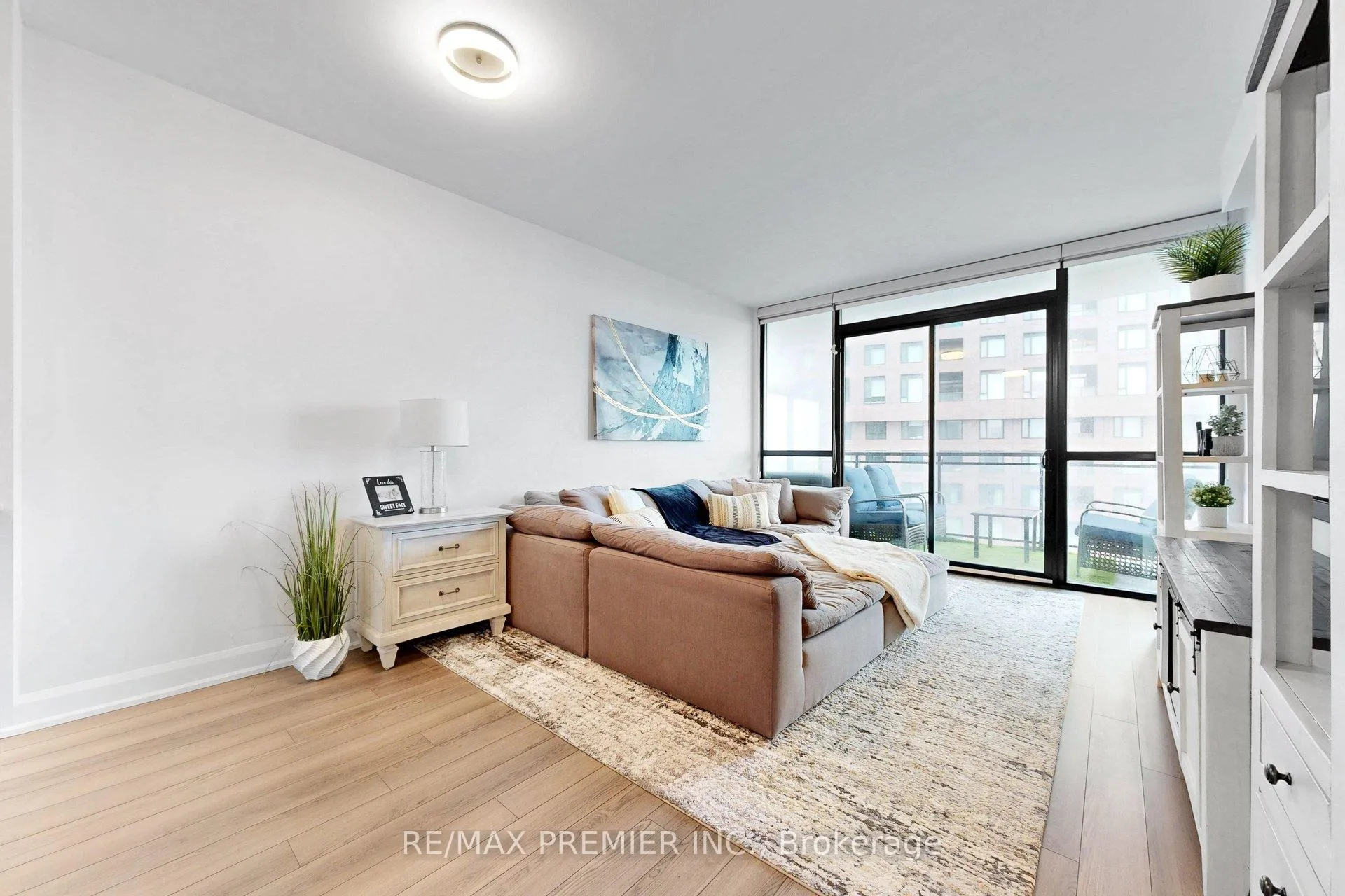Photo 20 of Unit 1807, 2910 Highway 7, Vaughan, Concord — HOMEH