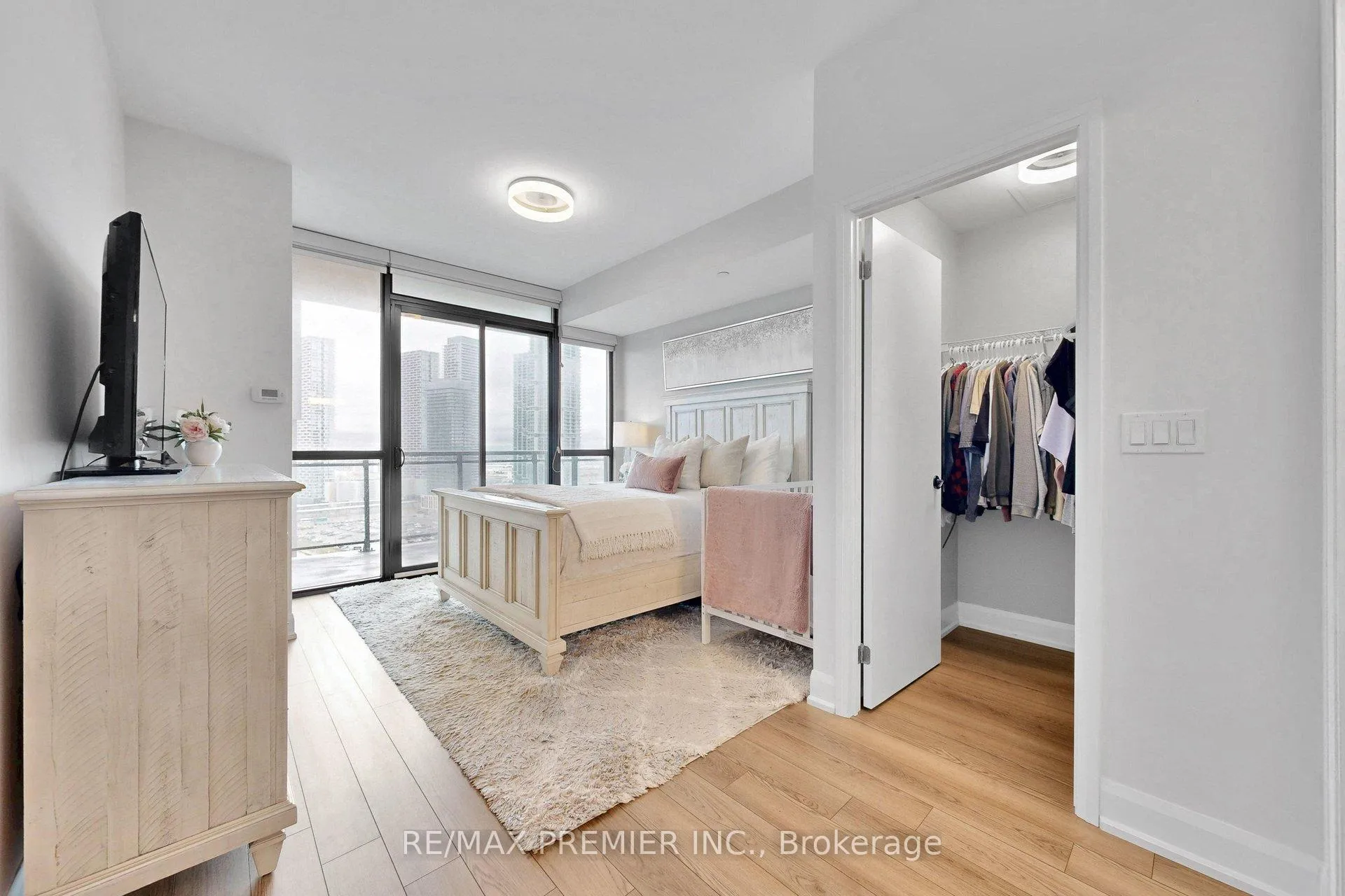 Photo 26 of Unit 1807, 2910 Highway 7, Vaughan, Concord — HOMEH