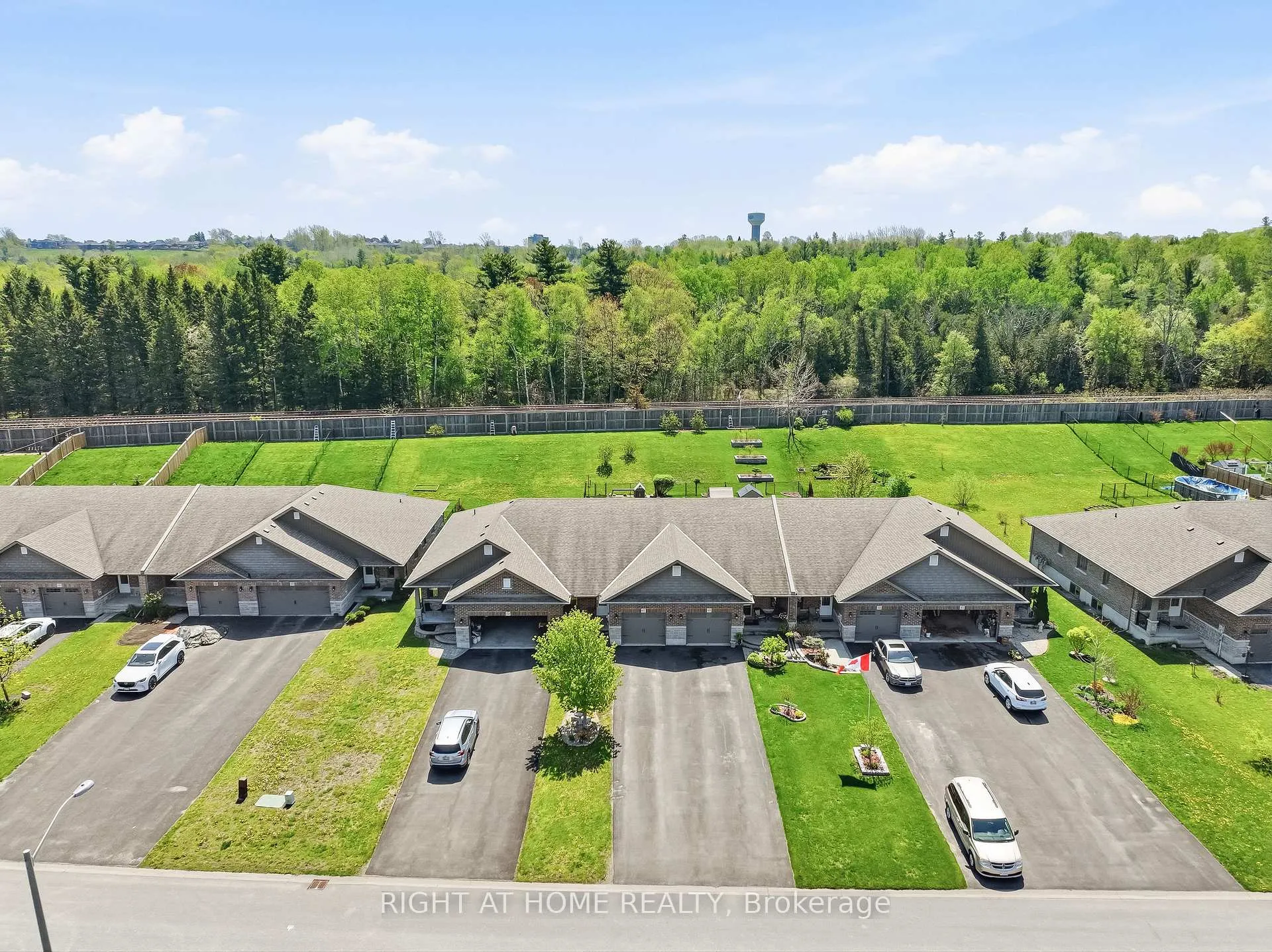 Photo 3 of 61 Aspen Drive, Quinte West, Murray Ward — HOMEH